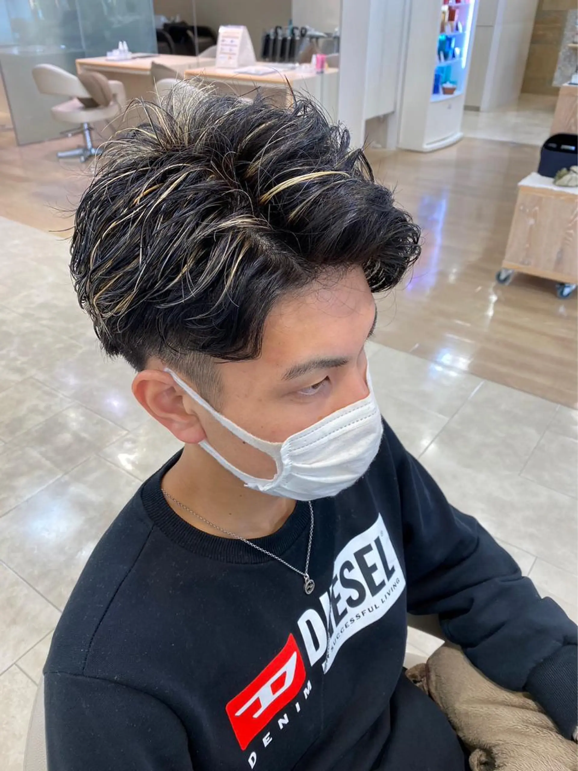 カラー メンズ カット ヘアカラー ヘアセット 暖色レイヤー 🥀REIRIのヘアスタイル