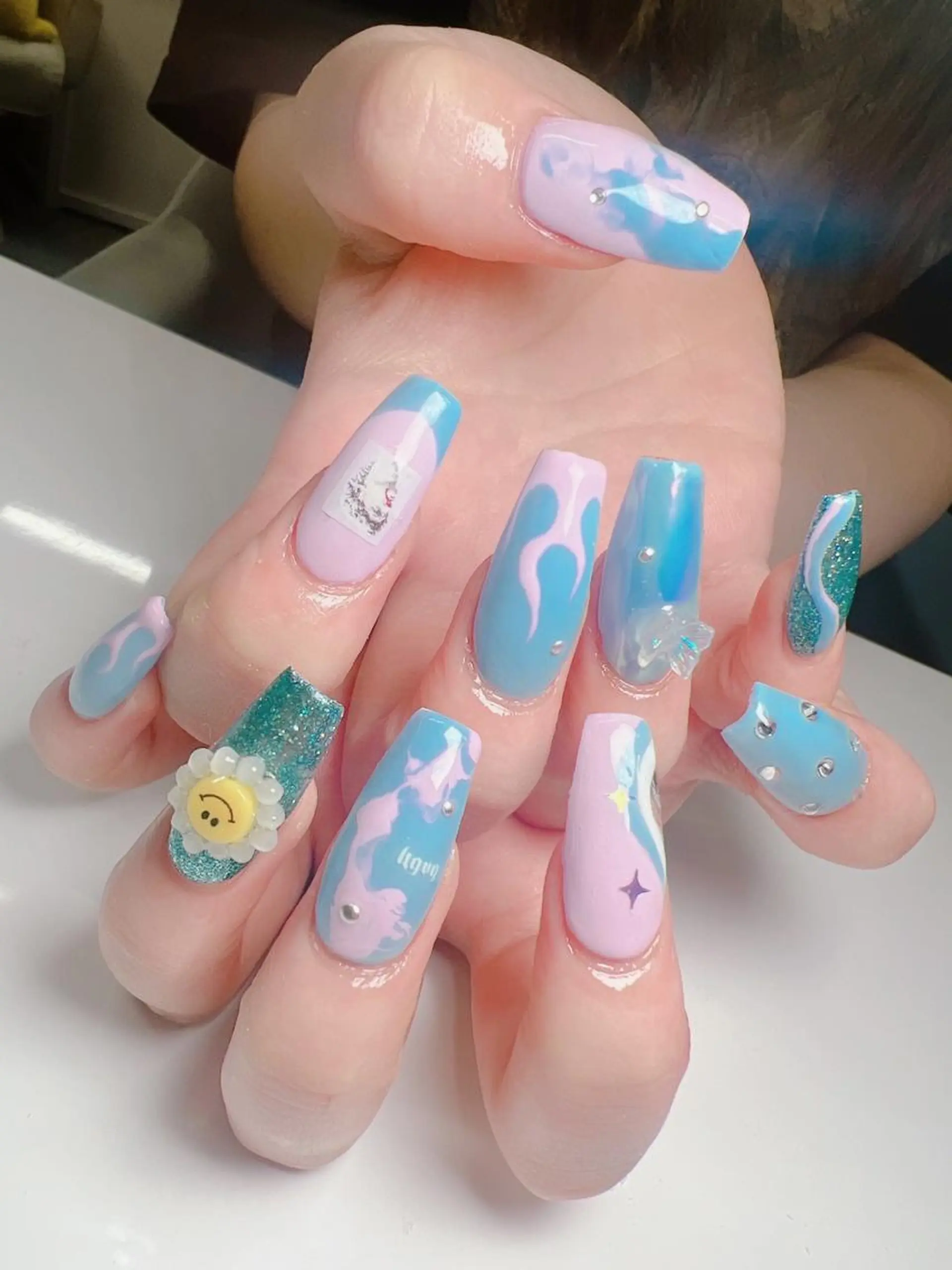 ネイル Nail Salon L'arc所属・💊大阪/心斎橋 moni🧠のネイルデザイン