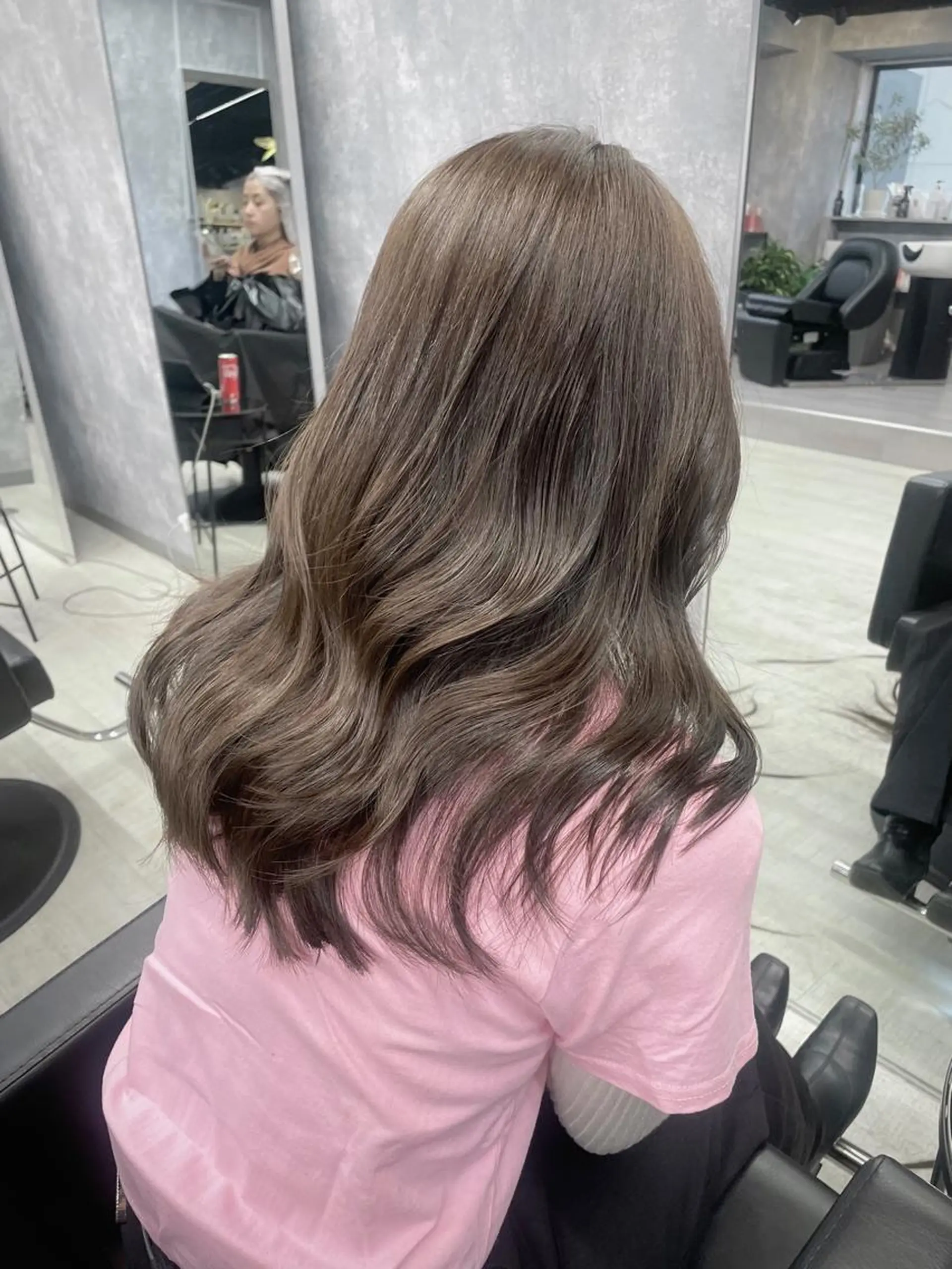 ミディアム カラー ブリーチ ブリーチなしカラー カット ヘアカラー トリートメント 宮城 ほのかのヘアスタイル