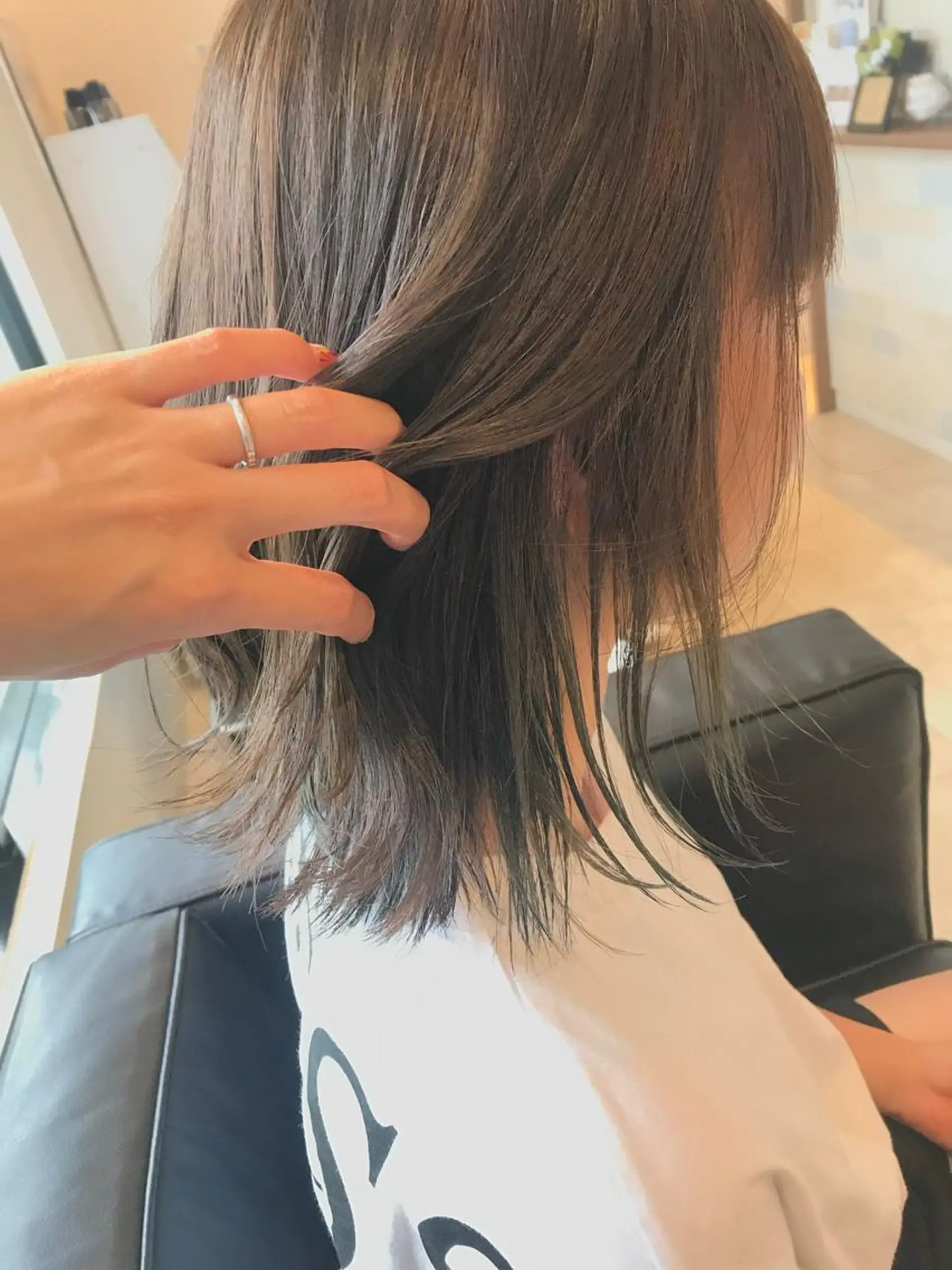 ミディアム カラー clocca所属・鵜飼 真伍のヘアスタイル