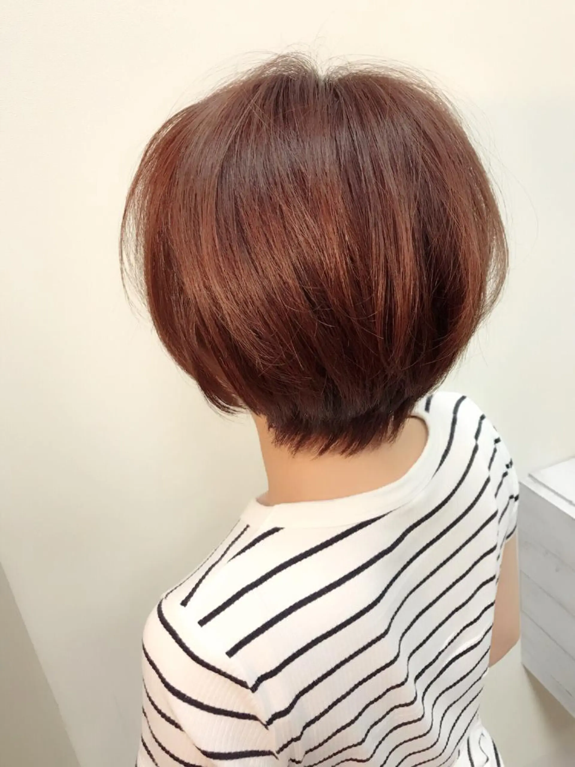 ショート カラー ショートボブ ベージュカラー ボブ ショートヘア カット ヘアカラー トリートメント 髪質改善カラー ケアブリーチ/タムのヘアスタイル