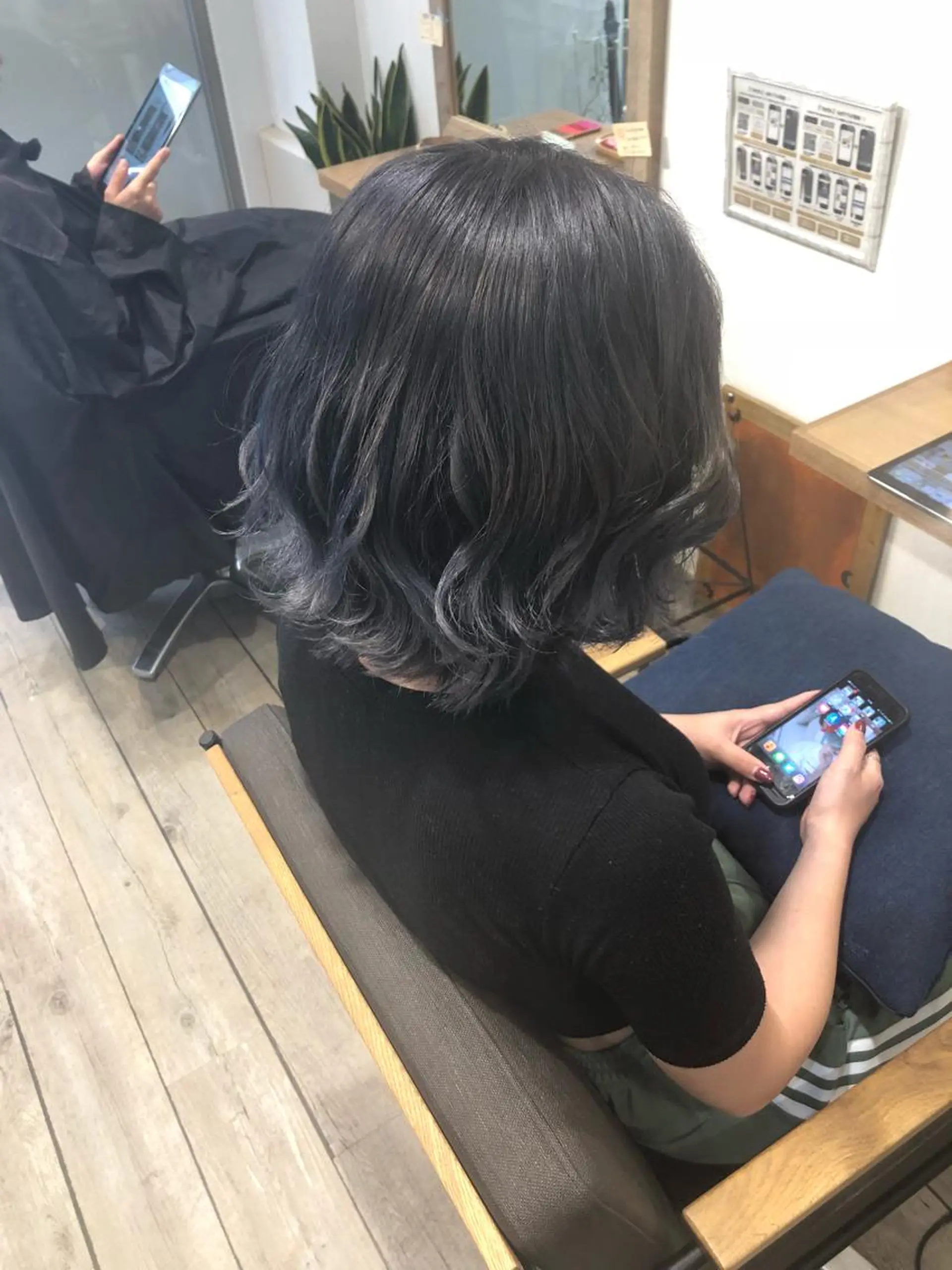 ショート カラー ヘアアレンジ ネイビーカラー 顔周りcut・ご相談 ＝新宿しずく🇰🇷のヘアスタイル