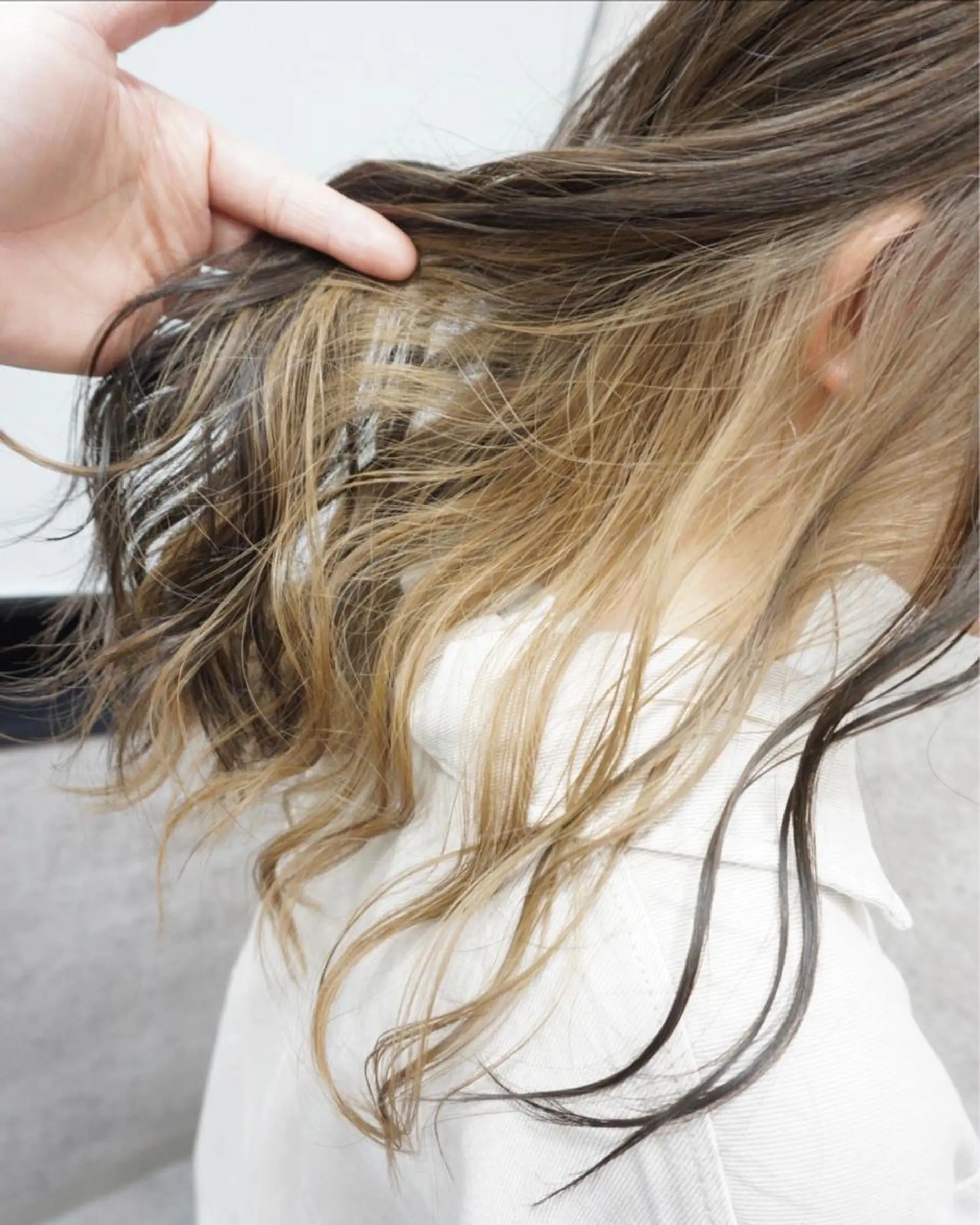 ロング シアーベージュ カット ヘアカラー トリートメント hair teria ryu 大塚のヘアスタイル