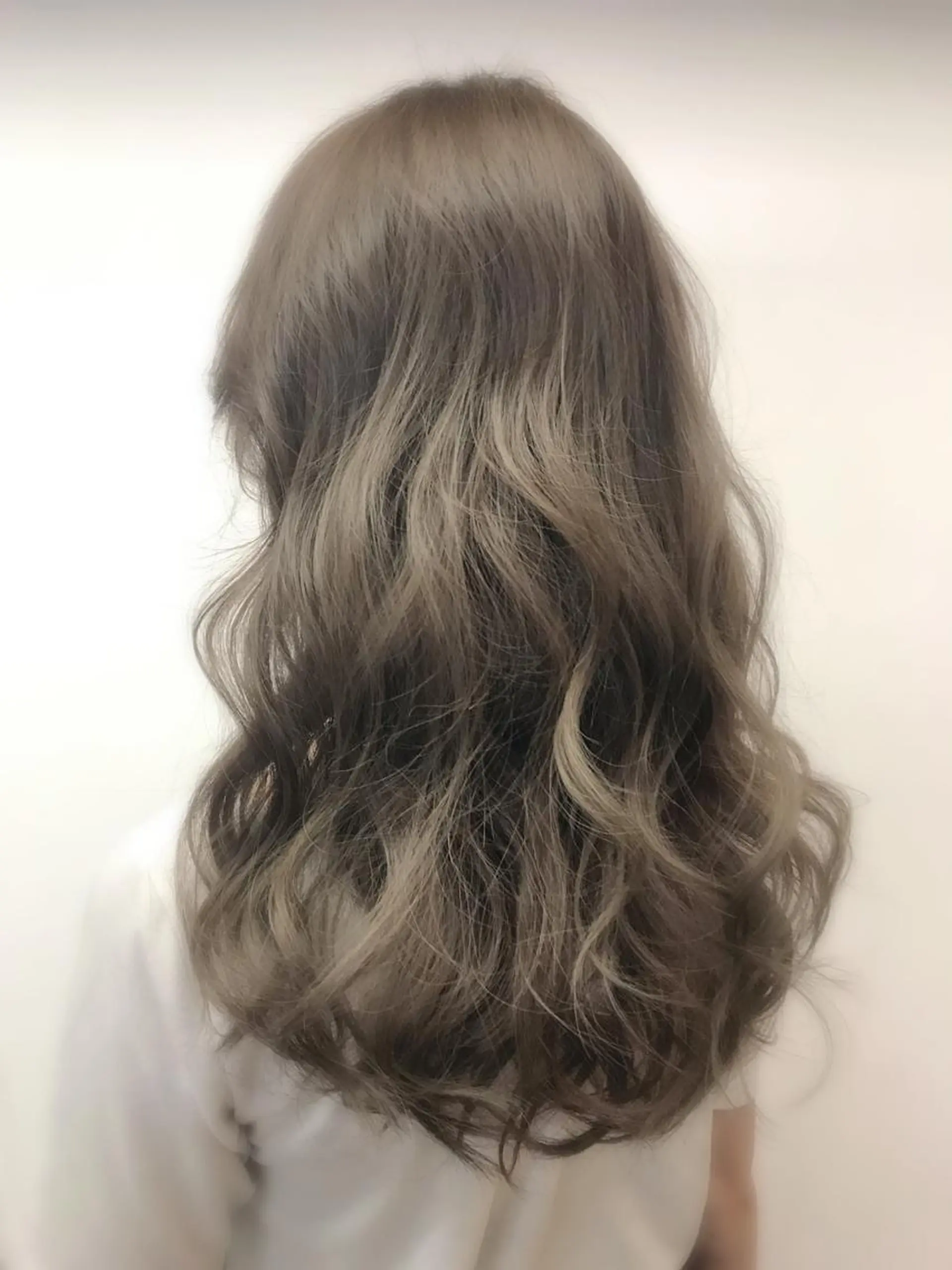 ロング カラー グレージュ 外国人風カラー hair design BRAT所属・岩崎 よしの /BRAT/築地口のヘアスタイル
