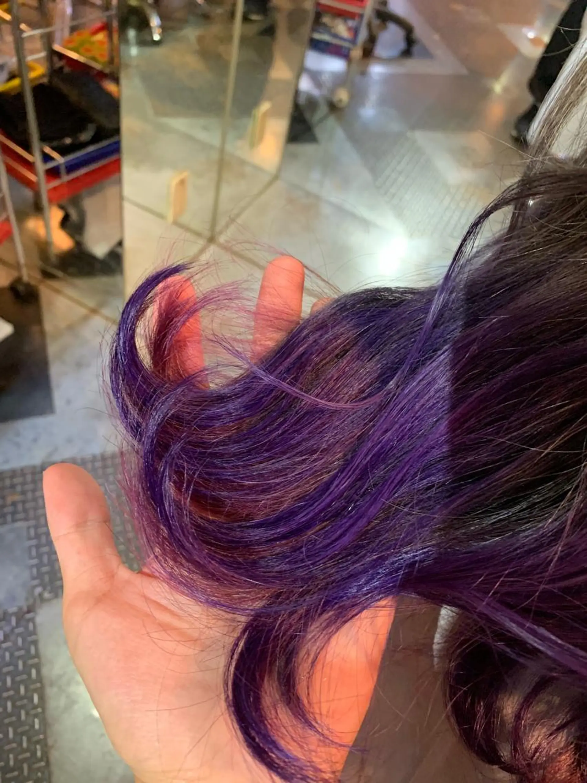 ミディアム カラー ブルーカラー ブルーバイオレット デザインカラー グラデーションカラー ピンクカラー haco+所属・🌈派手髪エクステ ブレイズ🌈ひろとのヘアスタイル