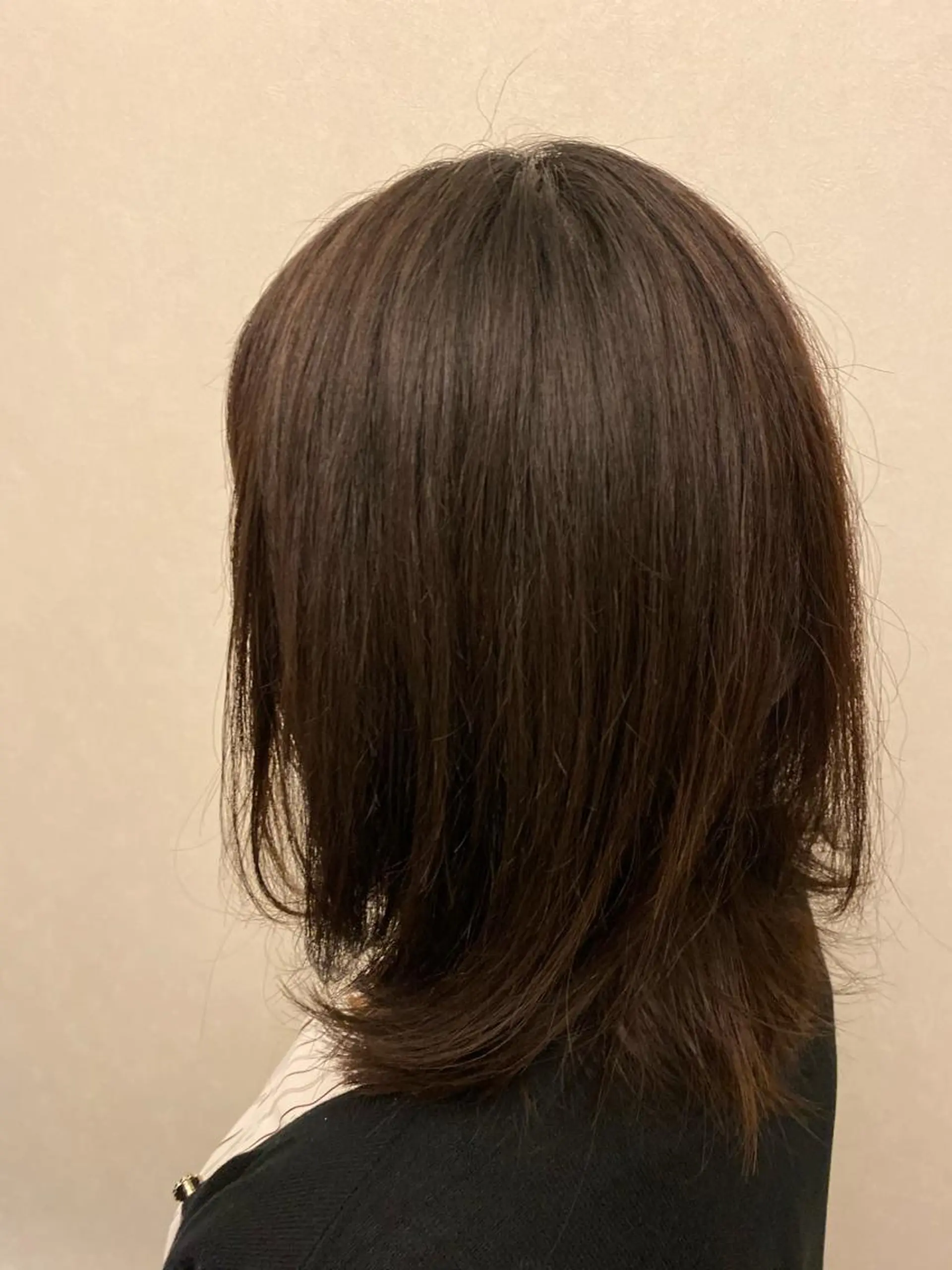 ミディアム 大内 郁のヘアスタイル