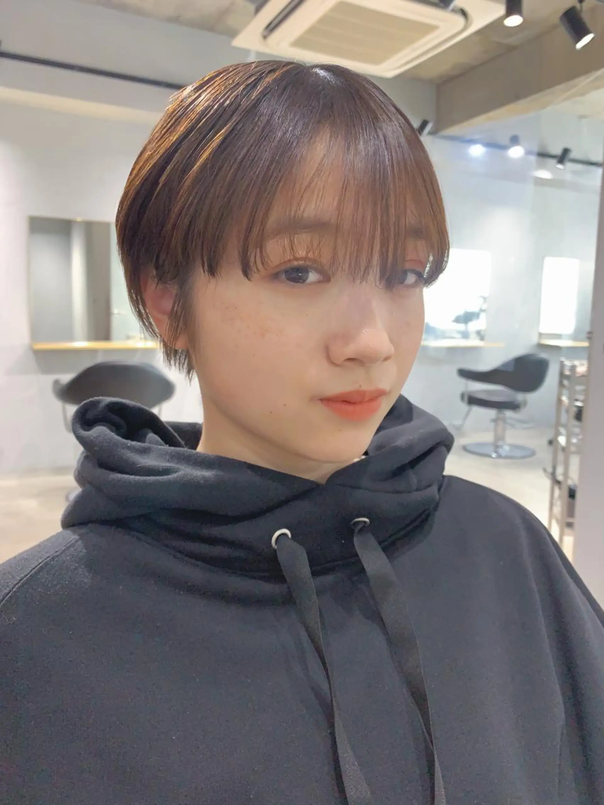 ショート カラー ボブパーマコテ巻き風 パーマNo1深江秀平のヘアスタイル