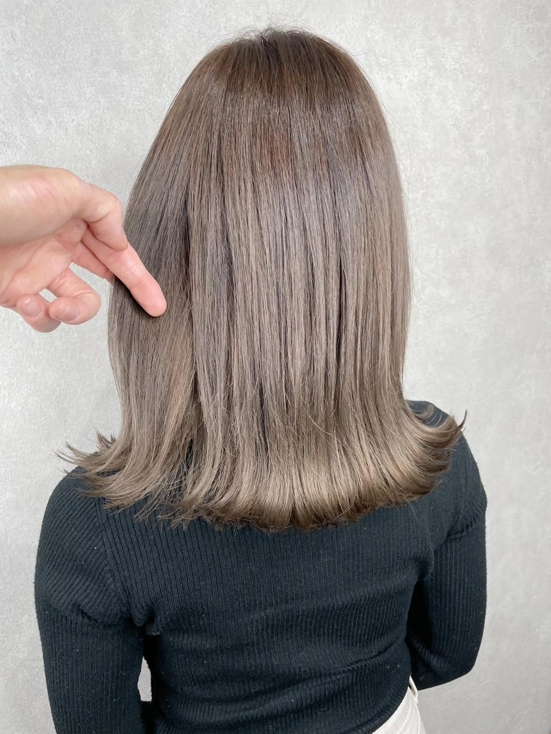 セミロング カラー ダブルカラー グラデーションカラー ハイライトカラー イルミナカラー インナーカラー BUCKS【天王寺】 バックス【駅30秒】のヘアスタイル