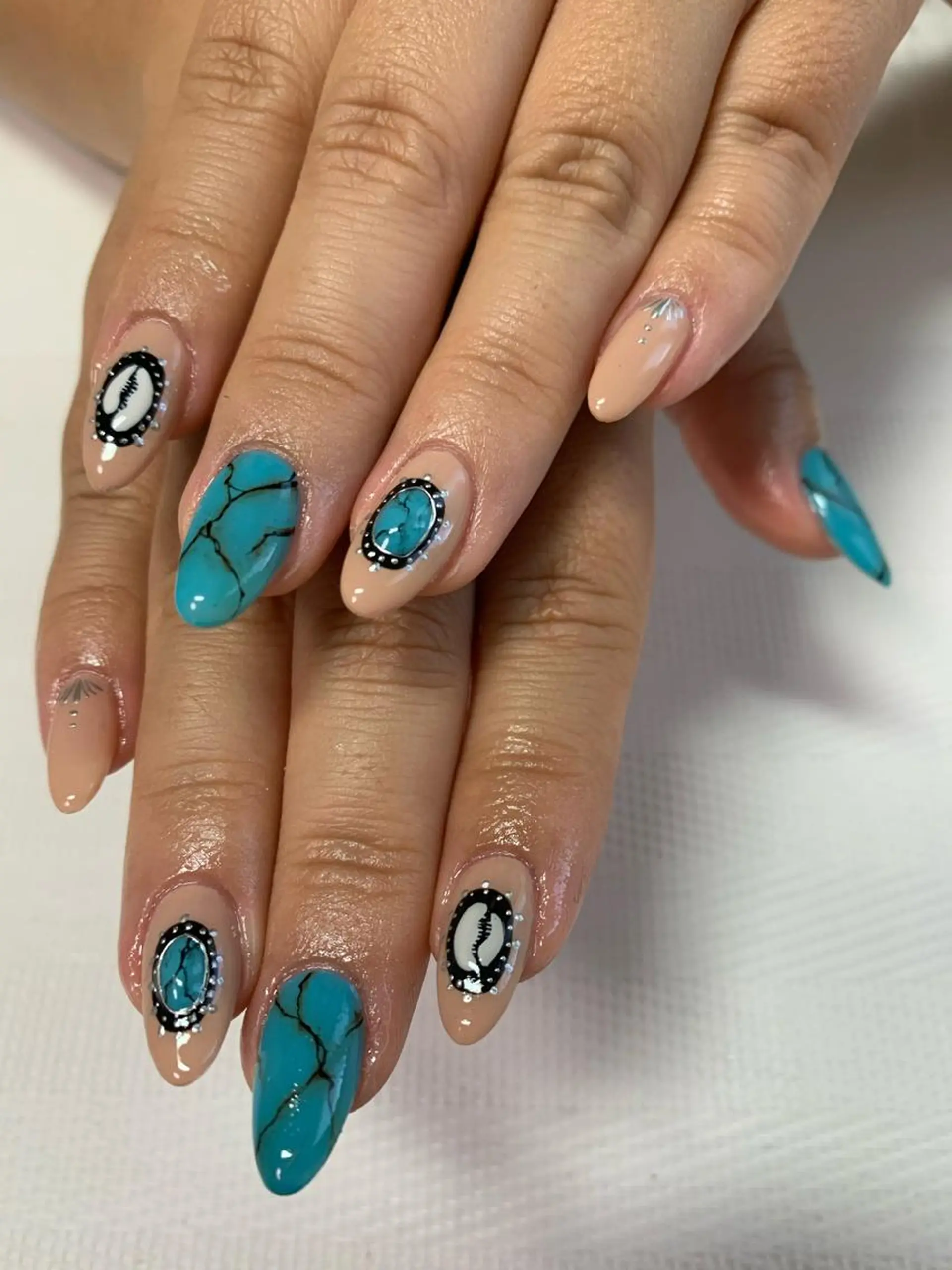 ネイル rukianail 新里のネイルデザイン