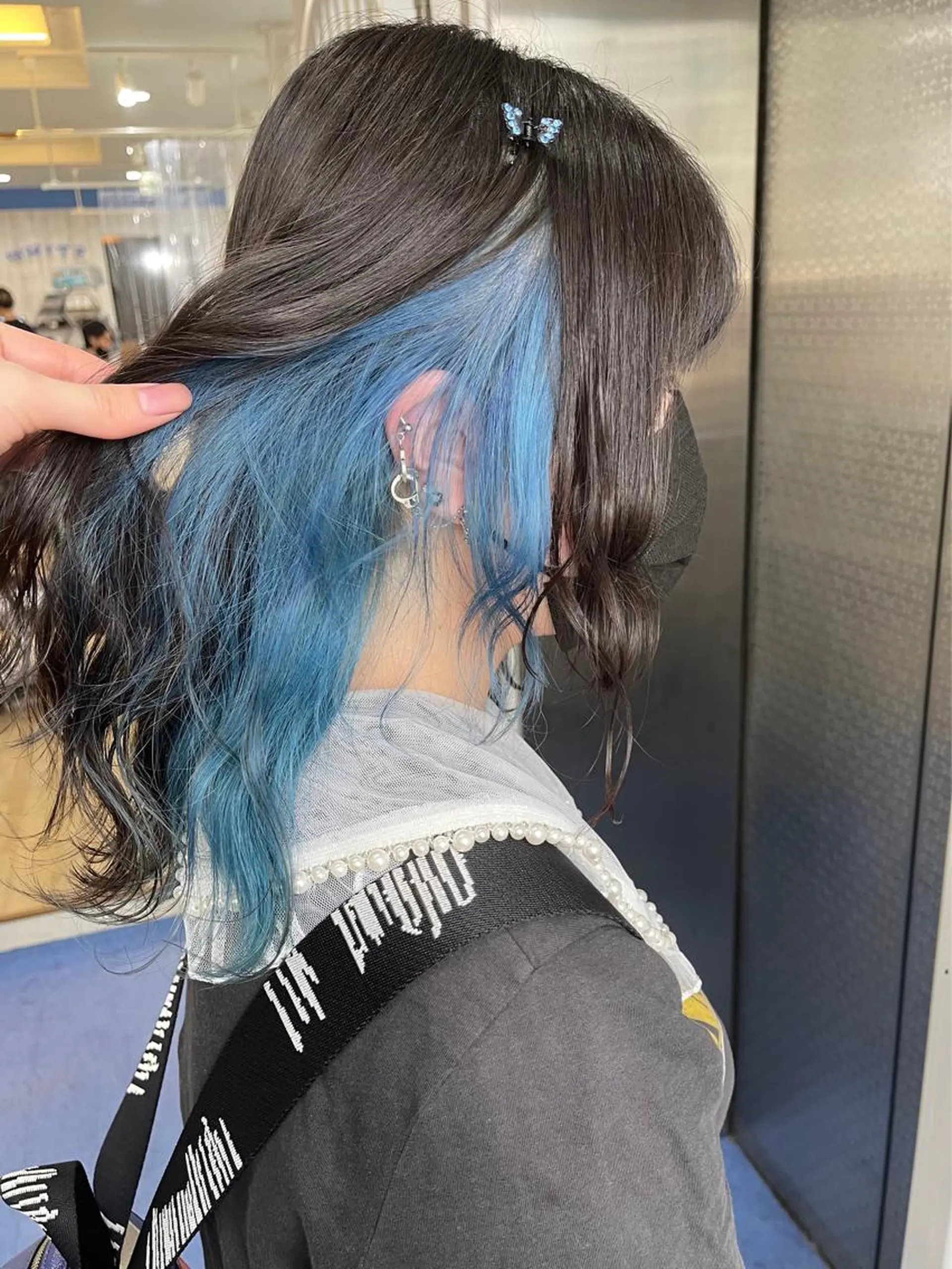 カラー white.所属・white.梅田 デザインカラー🦄のヘアスタイル