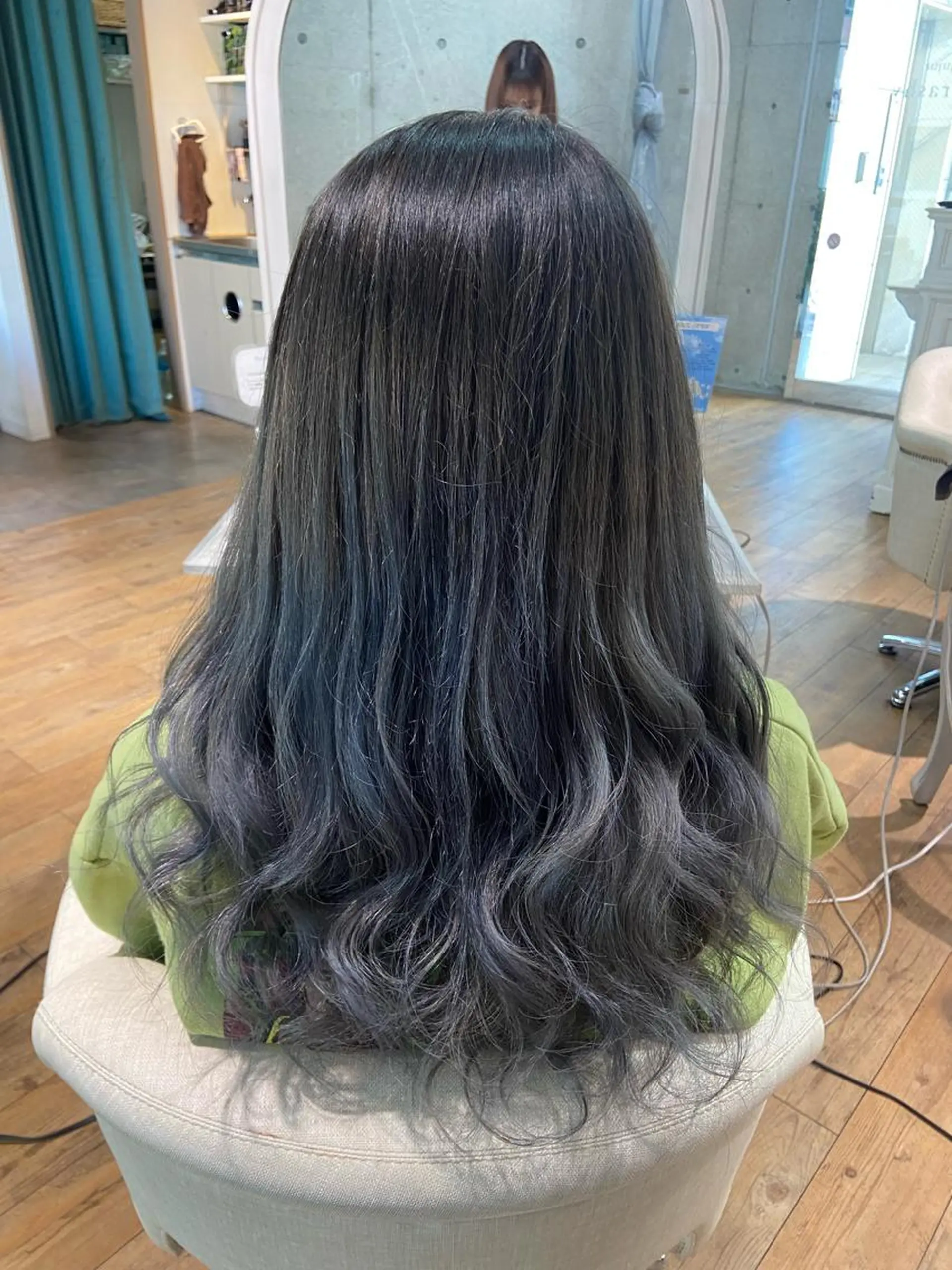 セミロング カラー グラデーションカラー カット 縮毛矯正 トリートメント 🧸プルエクステ❤︎ ネイルKAO🧸のヘアスタイル