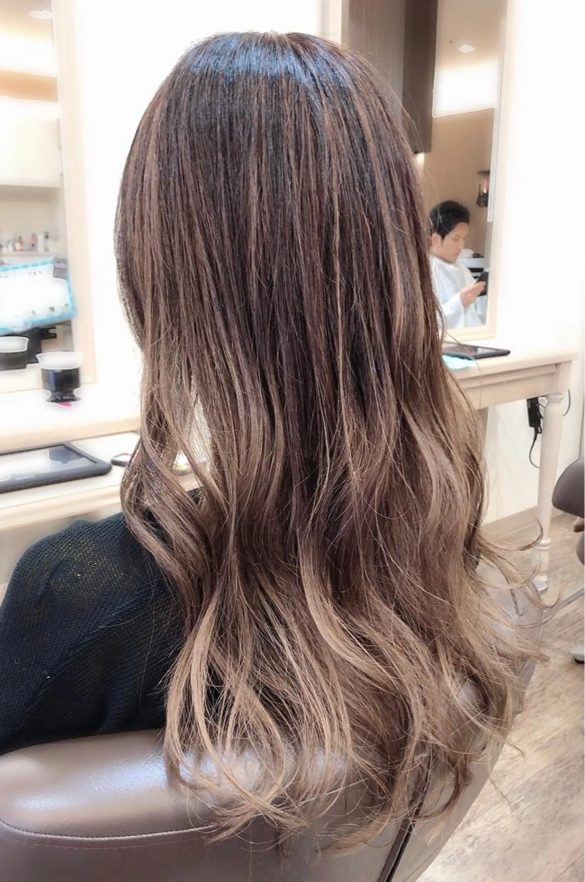 セミロング カラー アッシュ グラデーションカラー 尚平 40代からの 髪質改善専門のその他イメージ