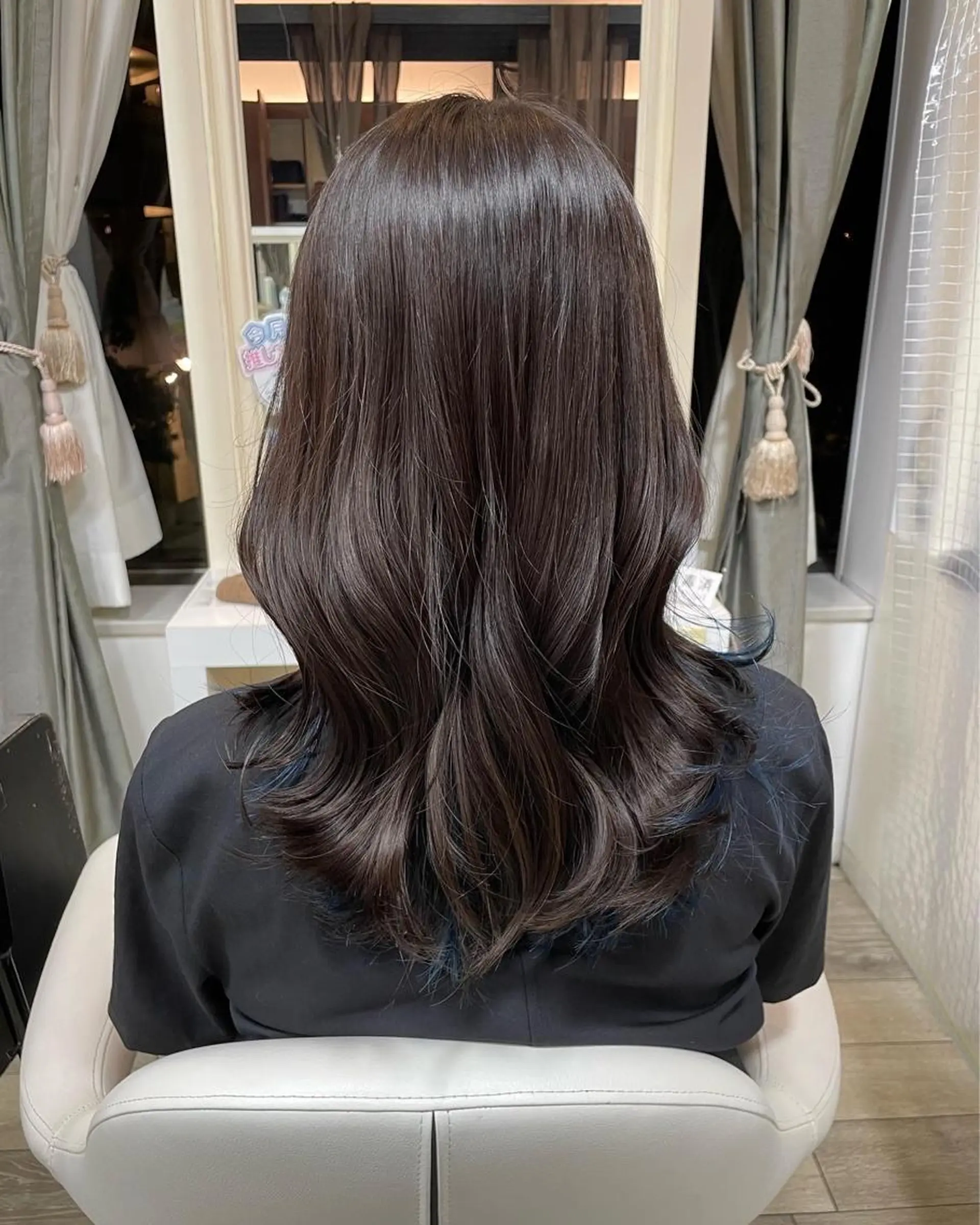 セミロング カラー ブルーカラー インナーカラー 韓国風ヘア 豊田 智美のヘアスタイル