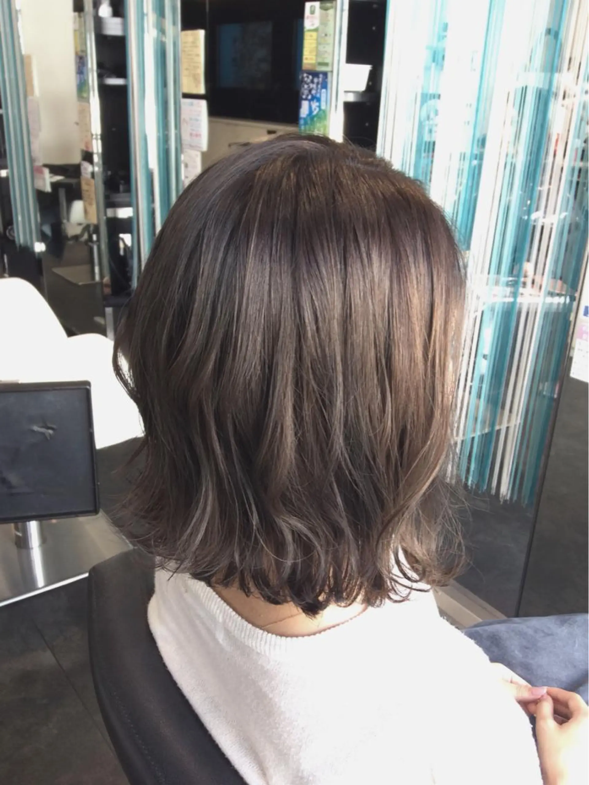 ミディアム カット ヘアカラー トリートメント ボブスタイル/ 透明感カラー/八幡のヘアスタイル