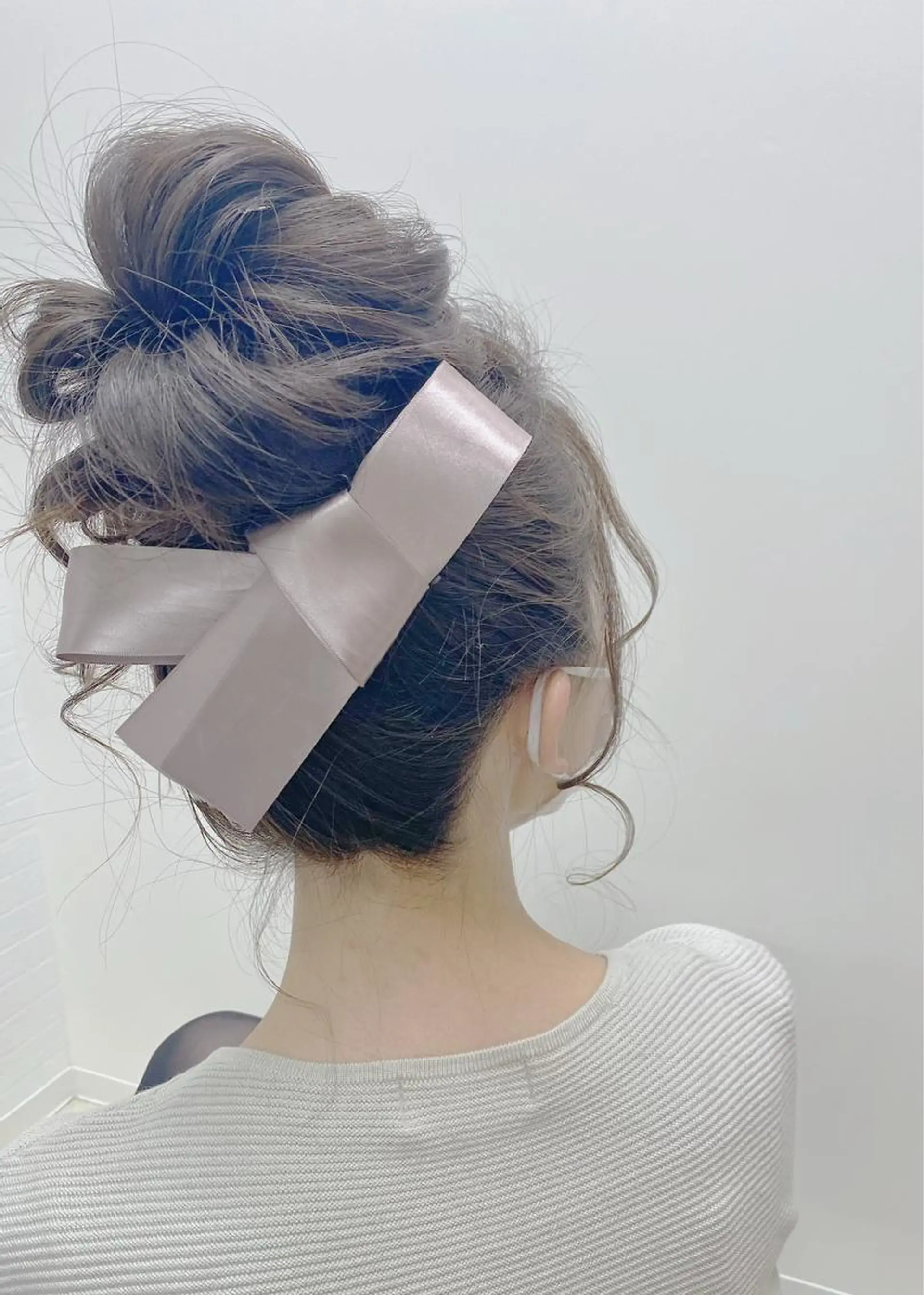 セミロング ヘアアレンジ お団子ヘア GRANLUSSO 〜グランルッソ駅前店所属・木口 嘉美のヘアスタイル