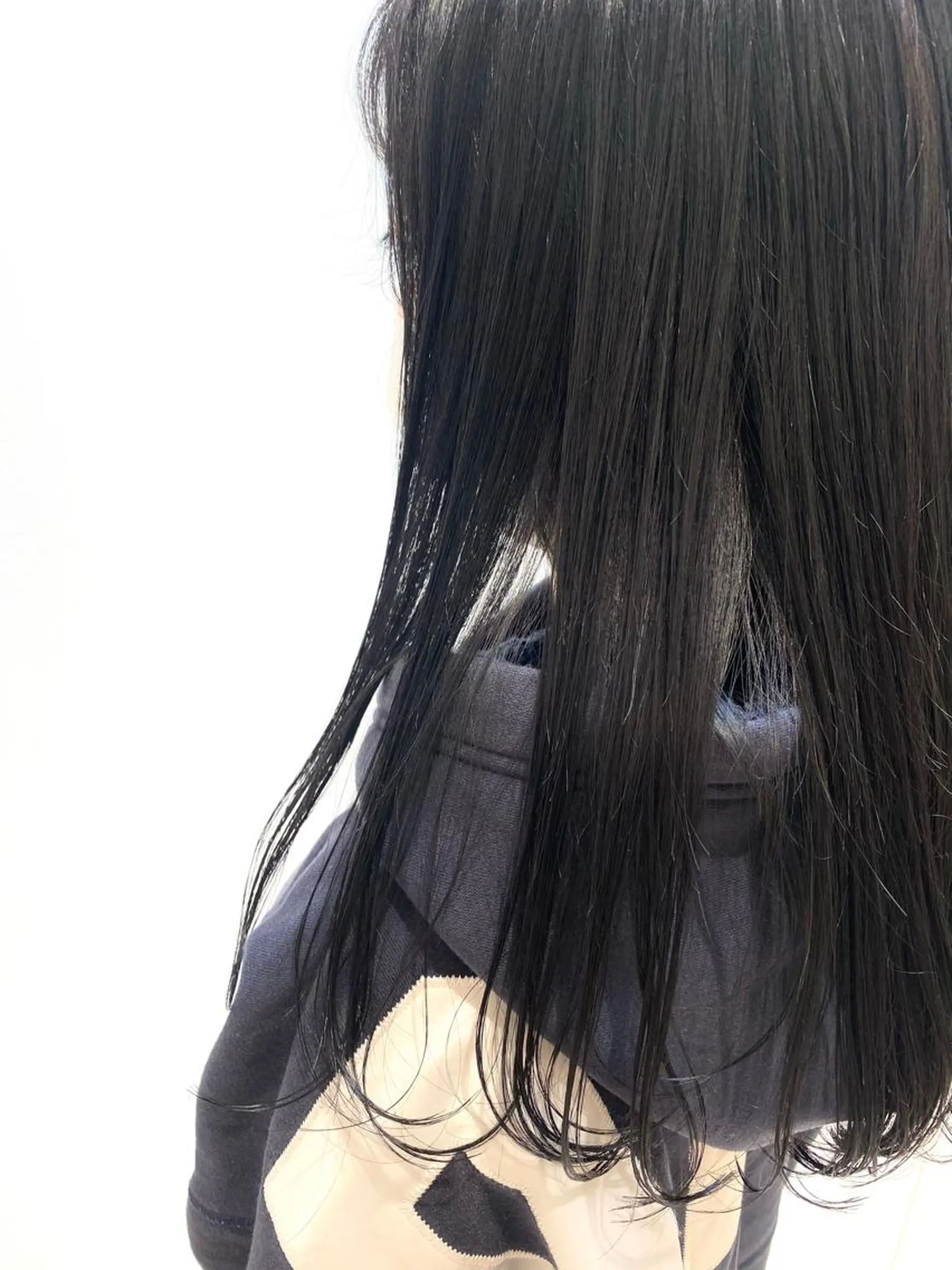 ロング カラー 黒髪 ブルーカラー ブルーブラック 透明感カラー 韓国風愛されヘア 🇰🇷RITO🎀のヘアスタイル