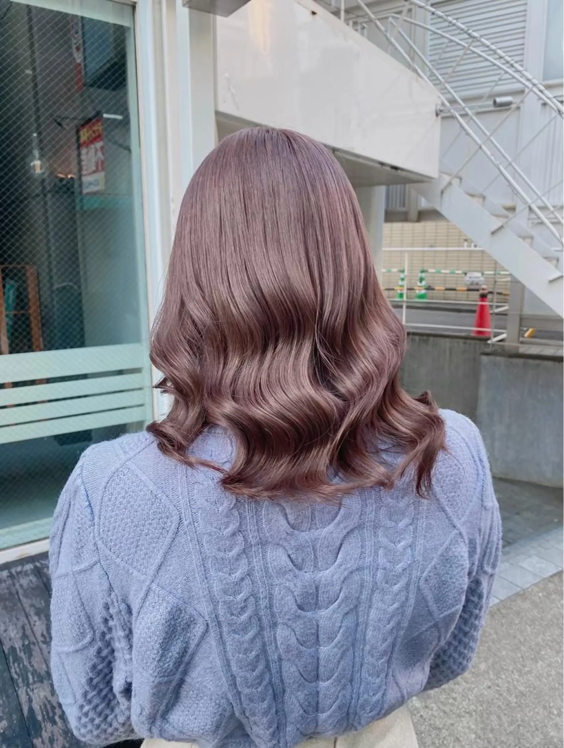 セミロング カラー アッシュ アッシュグレー アッシュグレージュ バレイヤージュ ミストバング 韓国ヘア 🦋KIRA🦋のヘアスタイル