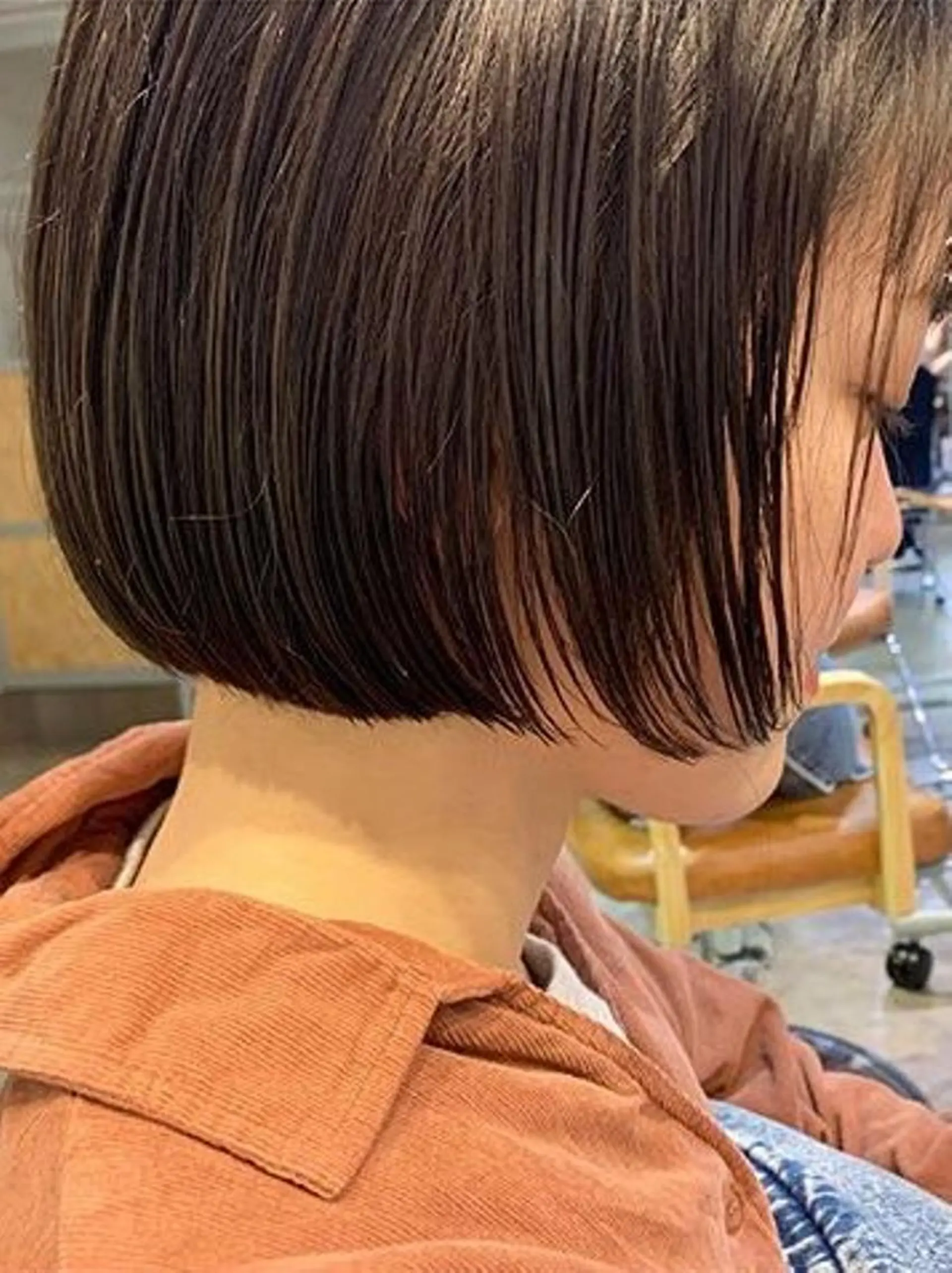 ショート カラー ブリーチ ケアブリーチ ダブルカラー イヤリングカラー ハイライトカラー newibelsia 名駅のヘアスタイル