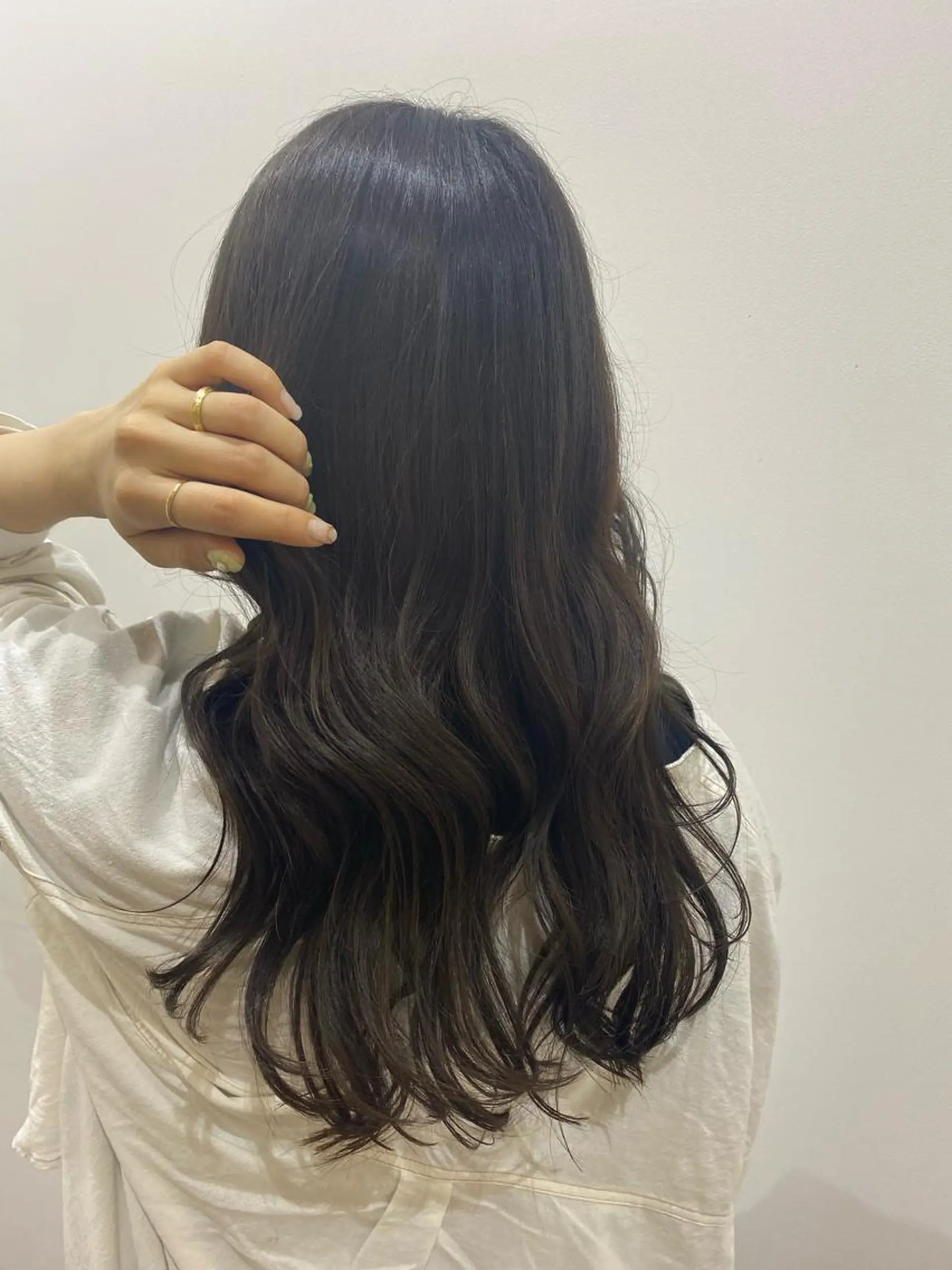 ロング カラー ヘアアレンジ 顔周りカット 小顔カット 韓国ヘア sasugaのヘアスタイル