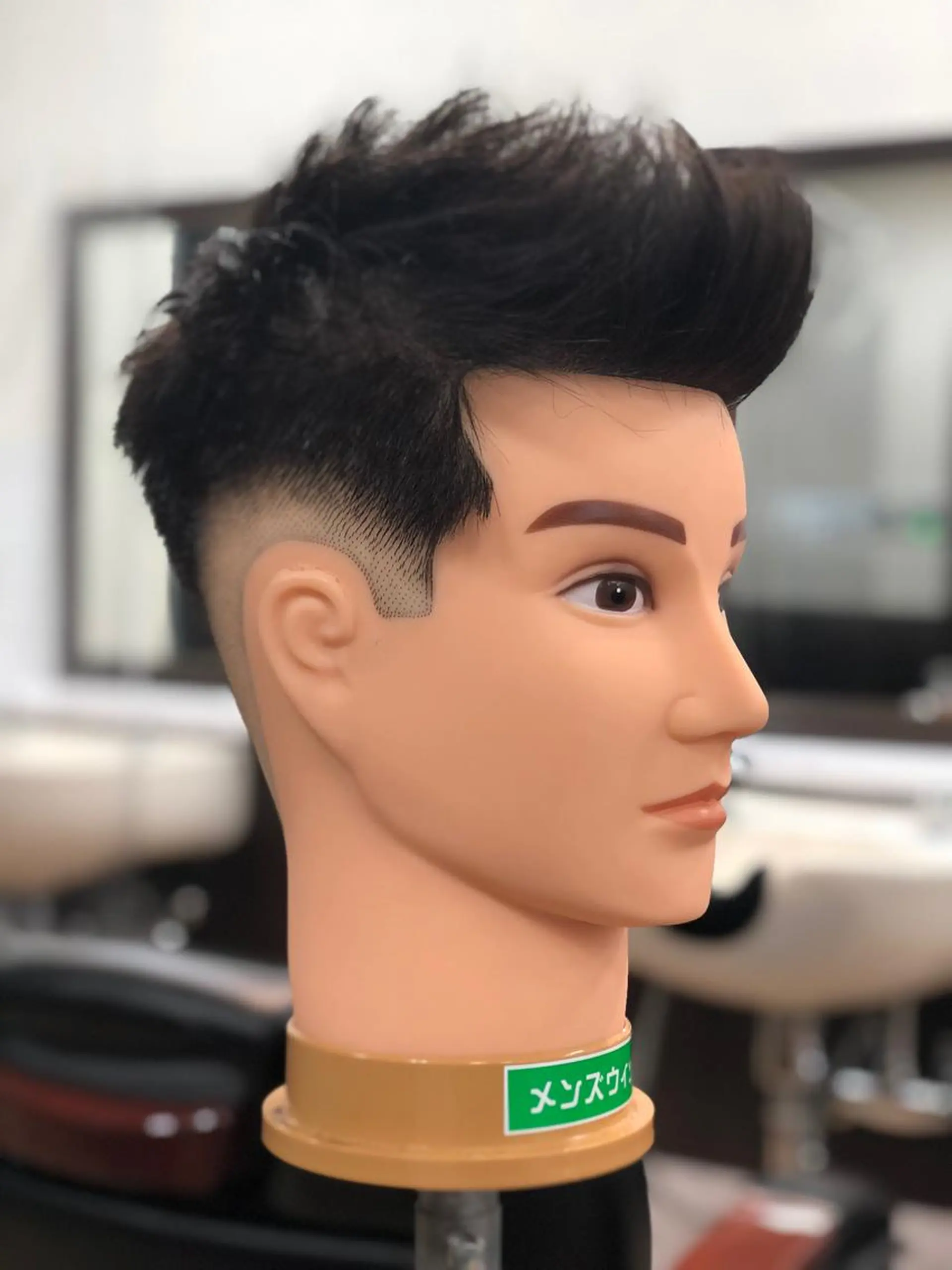 ショート カラー メンズ フェードカット パーマ特化 三浦楓雅のヘアスタイル