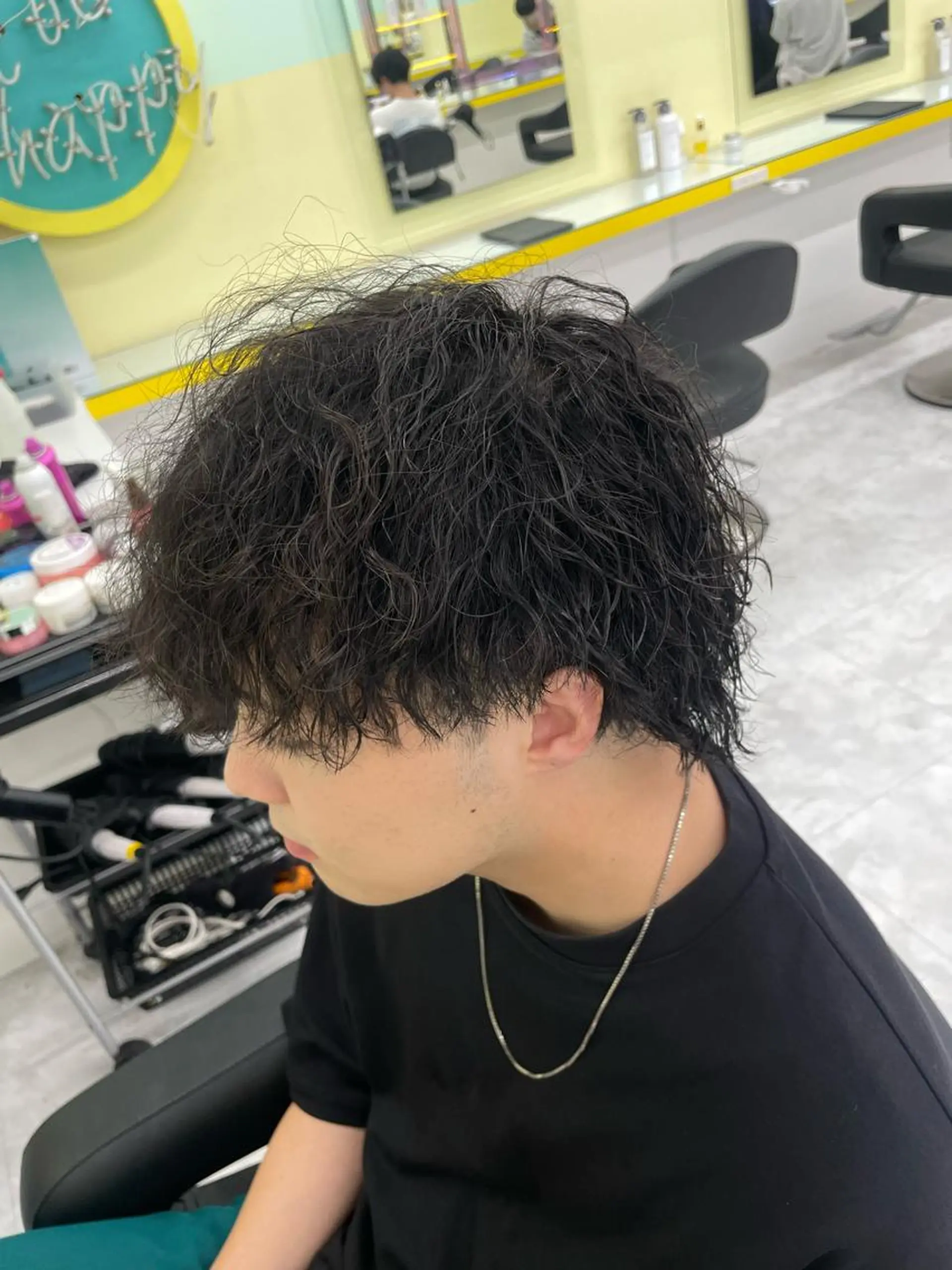 ショート パーマ ヘアアレンジ メンズ 艶カラー の達人のヘアスタイル