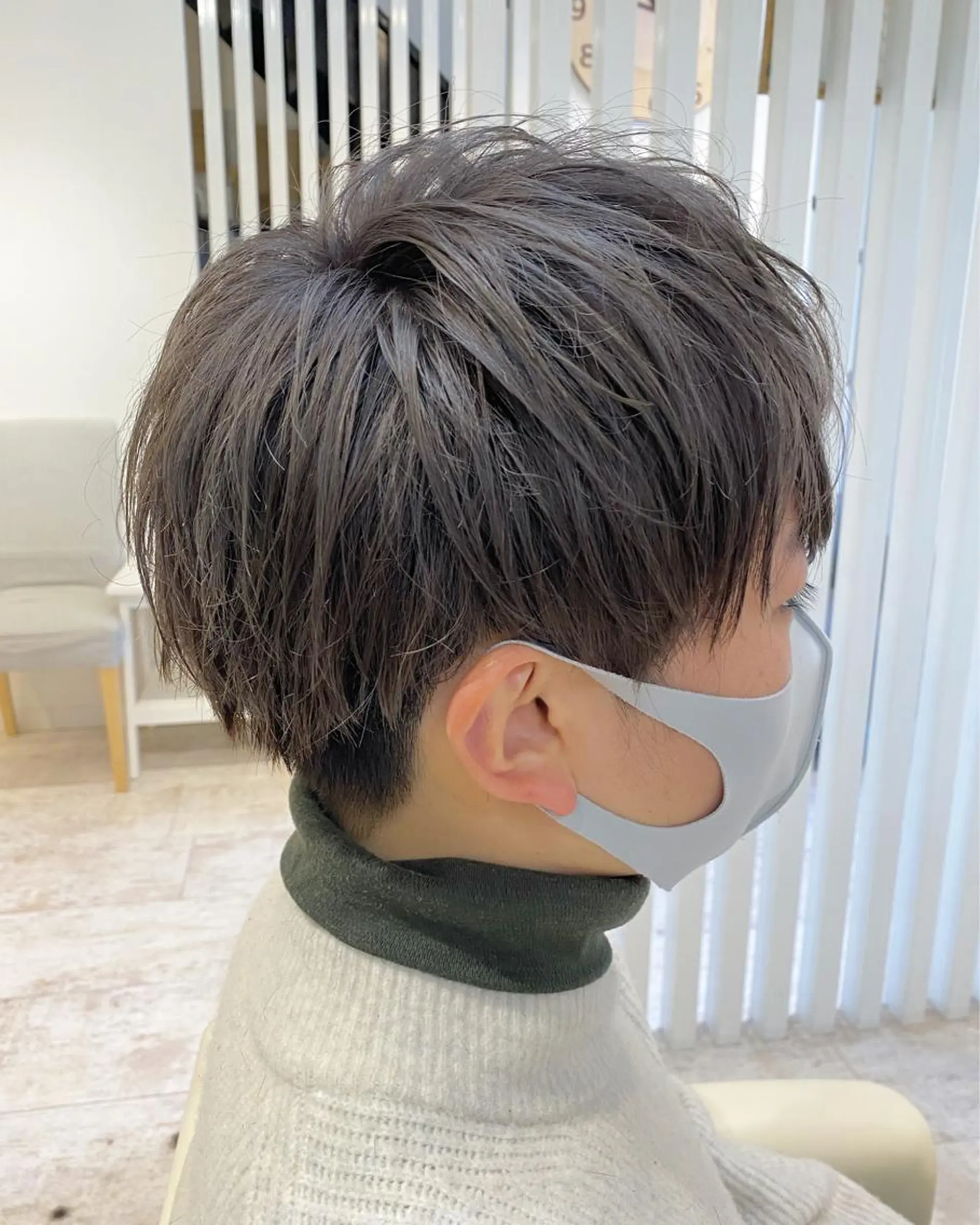 メンズ メンズバレイヤージュ メンズハイライト メンズインナーカラー メンズパーマ カット ヘッドスパ ブリーチなしWカラー /酸性ストレート河本のヘアスタイル