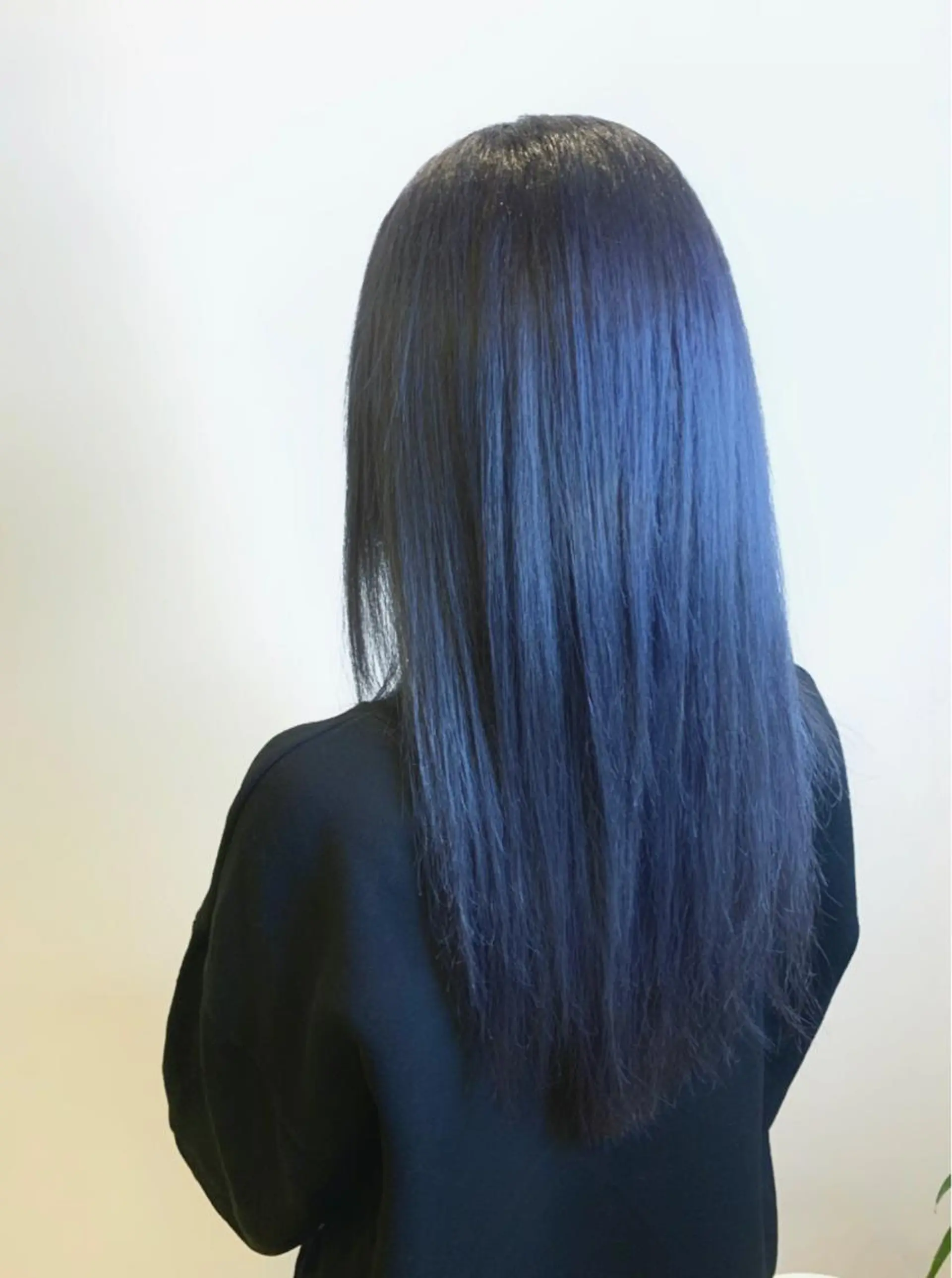 ロング カラー ヘアアレンジ 黒髪 ブリーチ ブルーカラー ブルーブラック sand yokohama所属・美容室sand 横浜のヘアスタイル