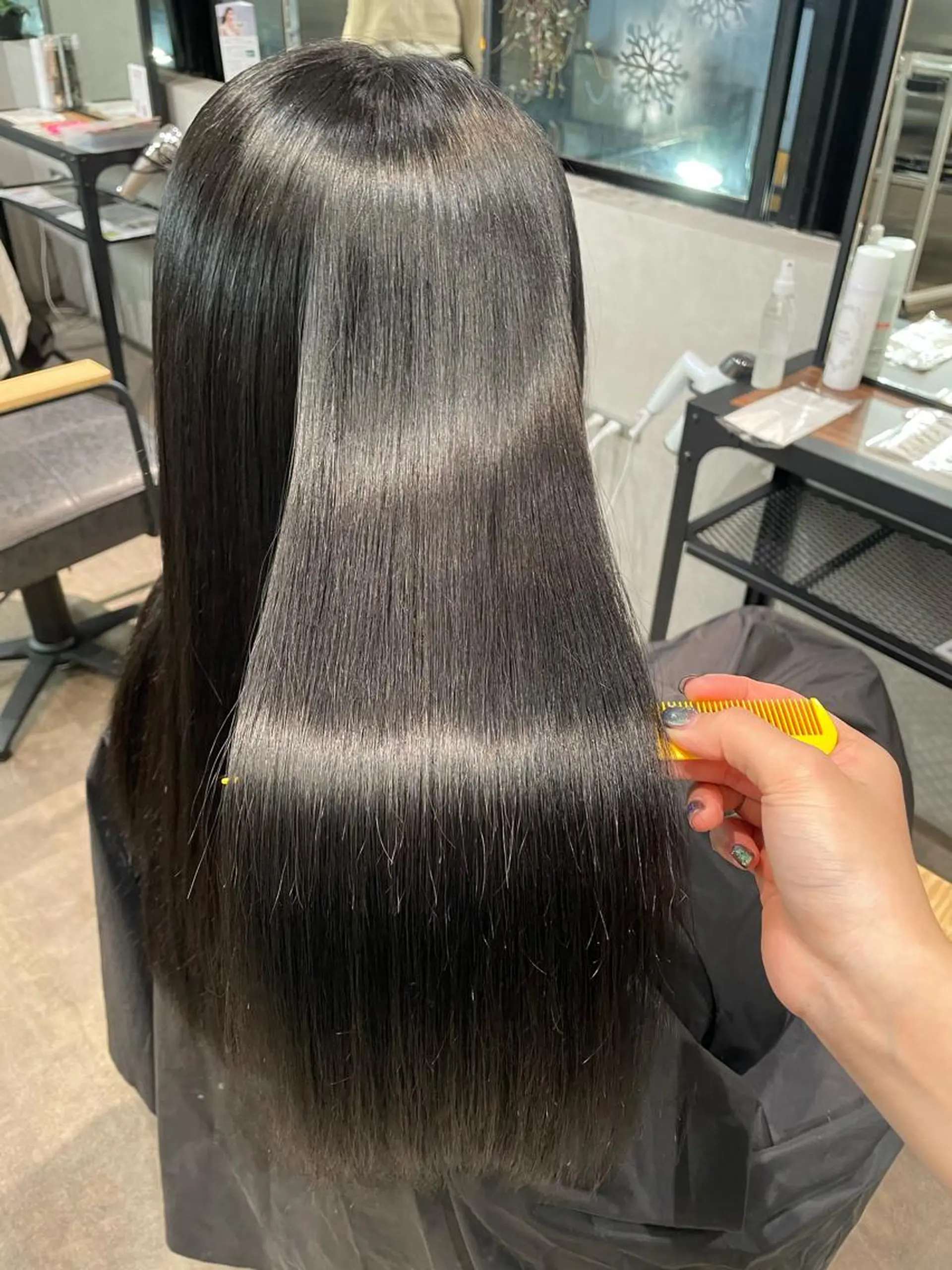 ロング カラー 髪質改善 トリートメント ヘアカラー トリートメント ナチュラル透明感🌱 小山美樹子のヘアスタイル