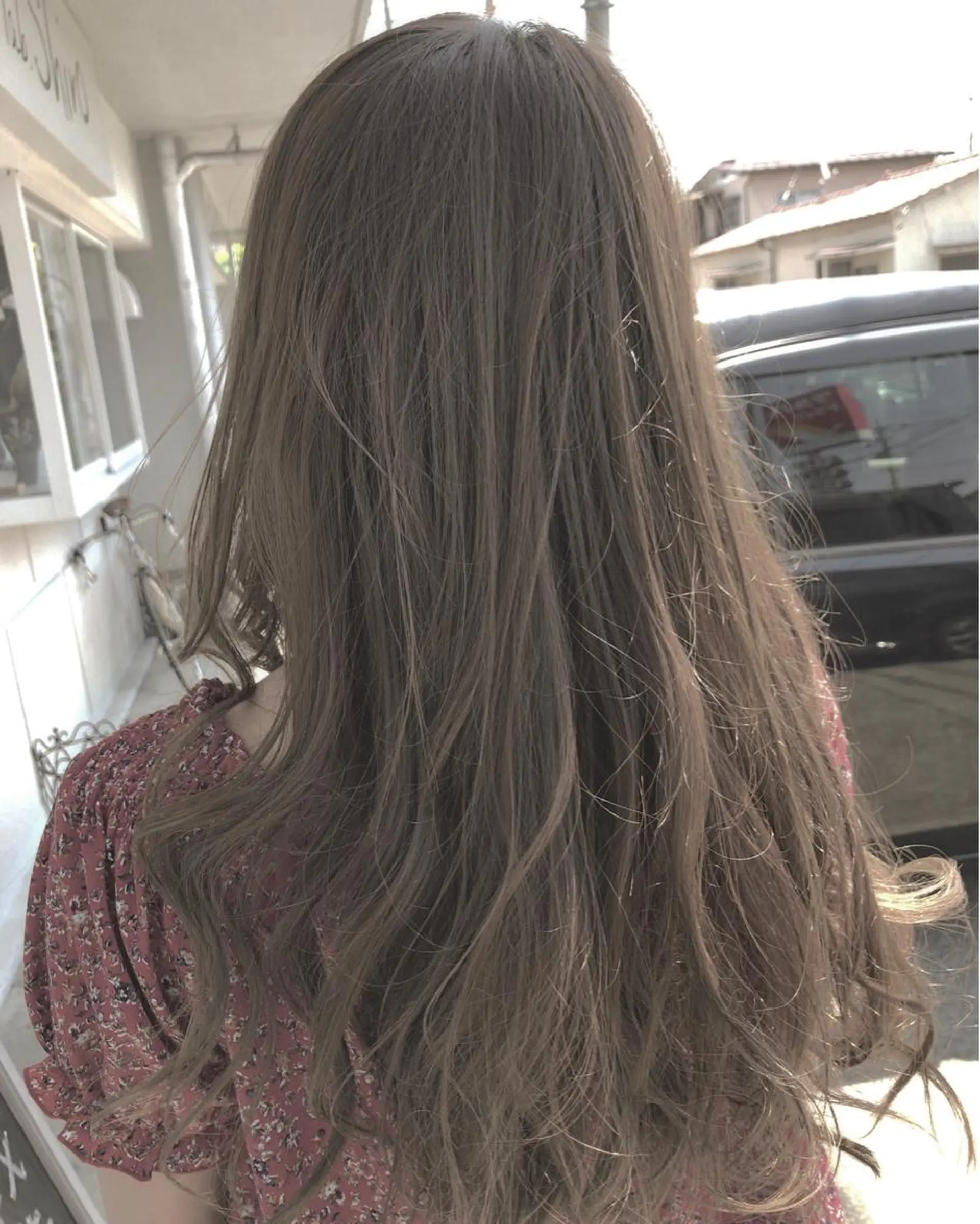 セミロング カラー レイヤーカット匠 イソザキノリユキのヘアスタイル