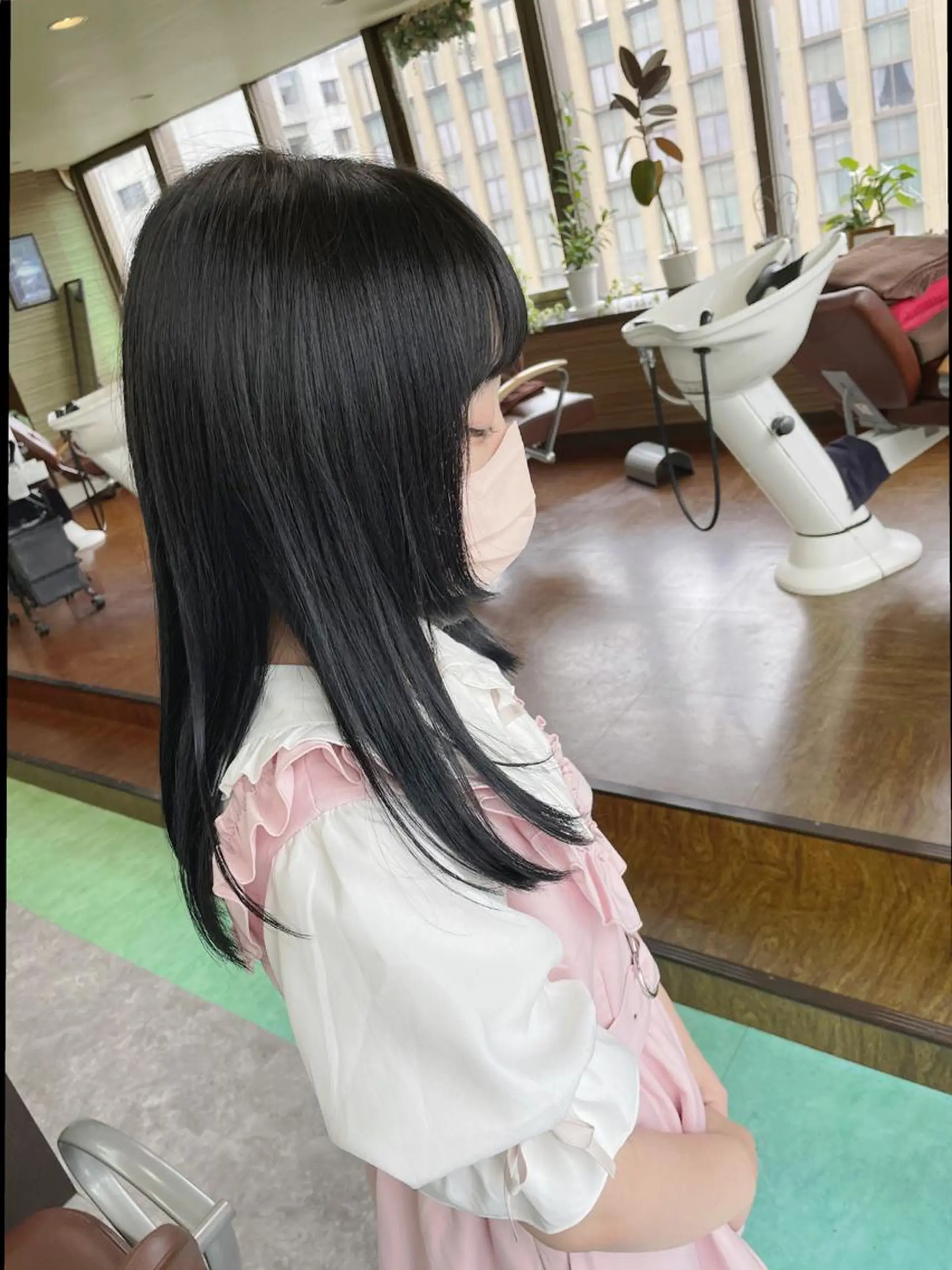 ミディアム カラー 黒髪 インナーカラー カット ヘアカラー 土居 正季のヘアスタイル