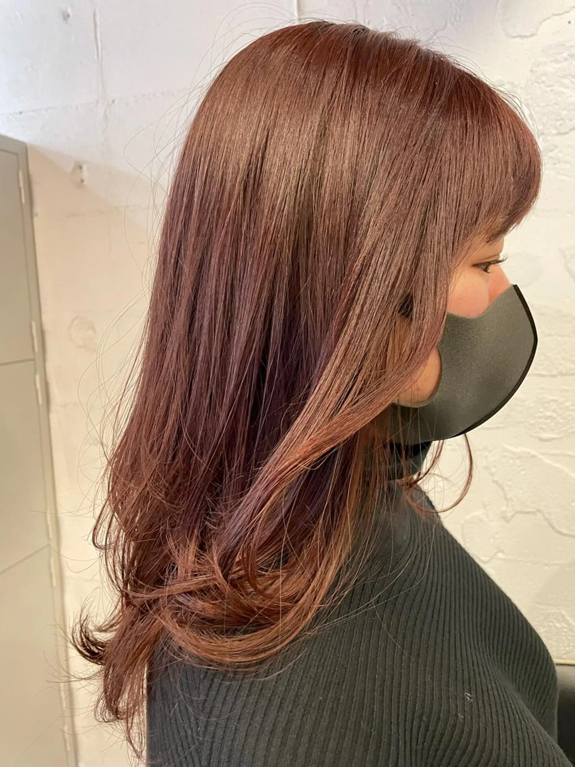 セミロング カラー ブリーチ ブラウンカラー ブリーチなしカラー ピンクカラー ピンクブラウン SALOWIN下北沢所属・hazuki 🌝のヘアスタイル