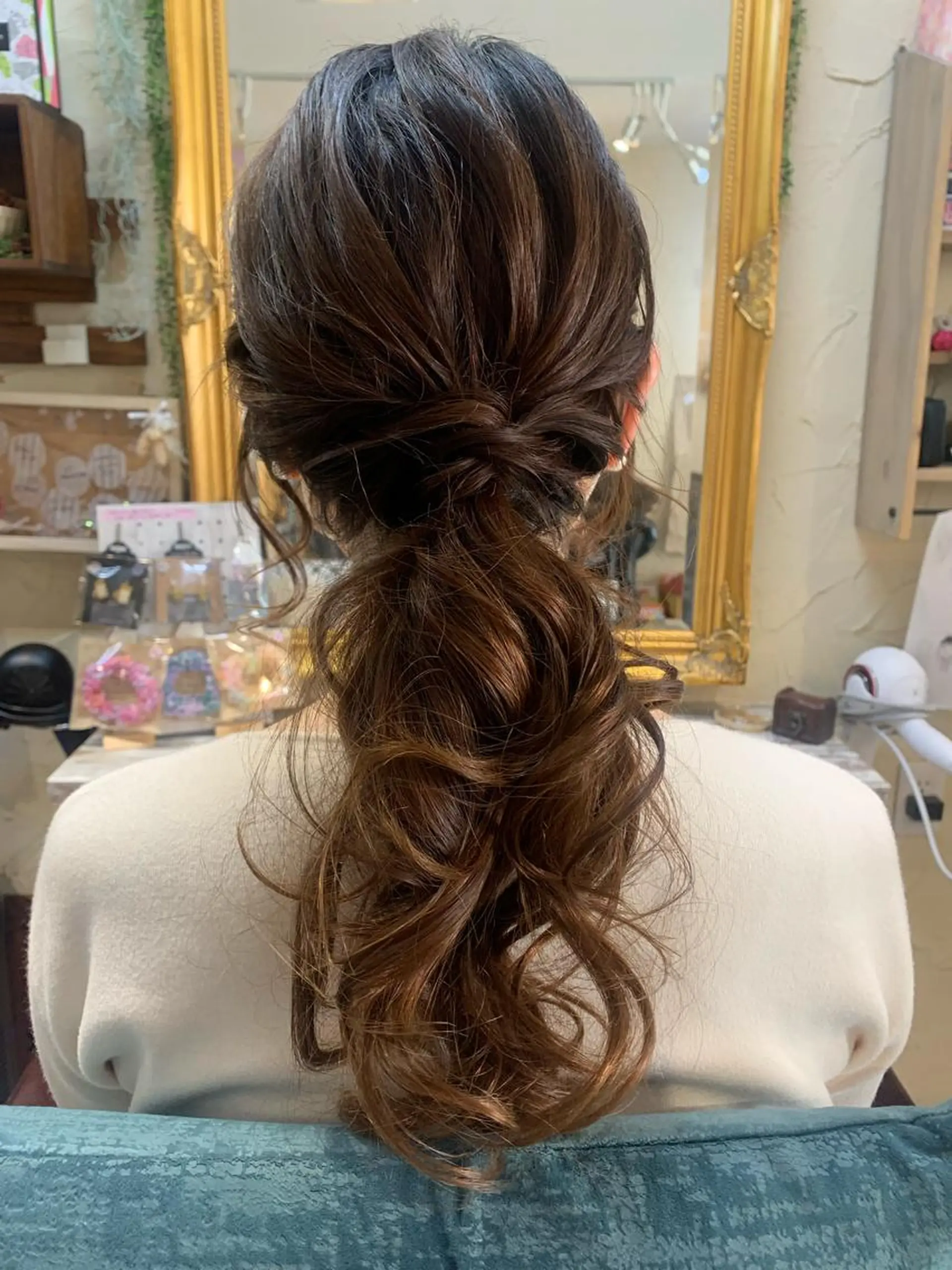 ロング ヘアセット 林 友美のヘアスタイル