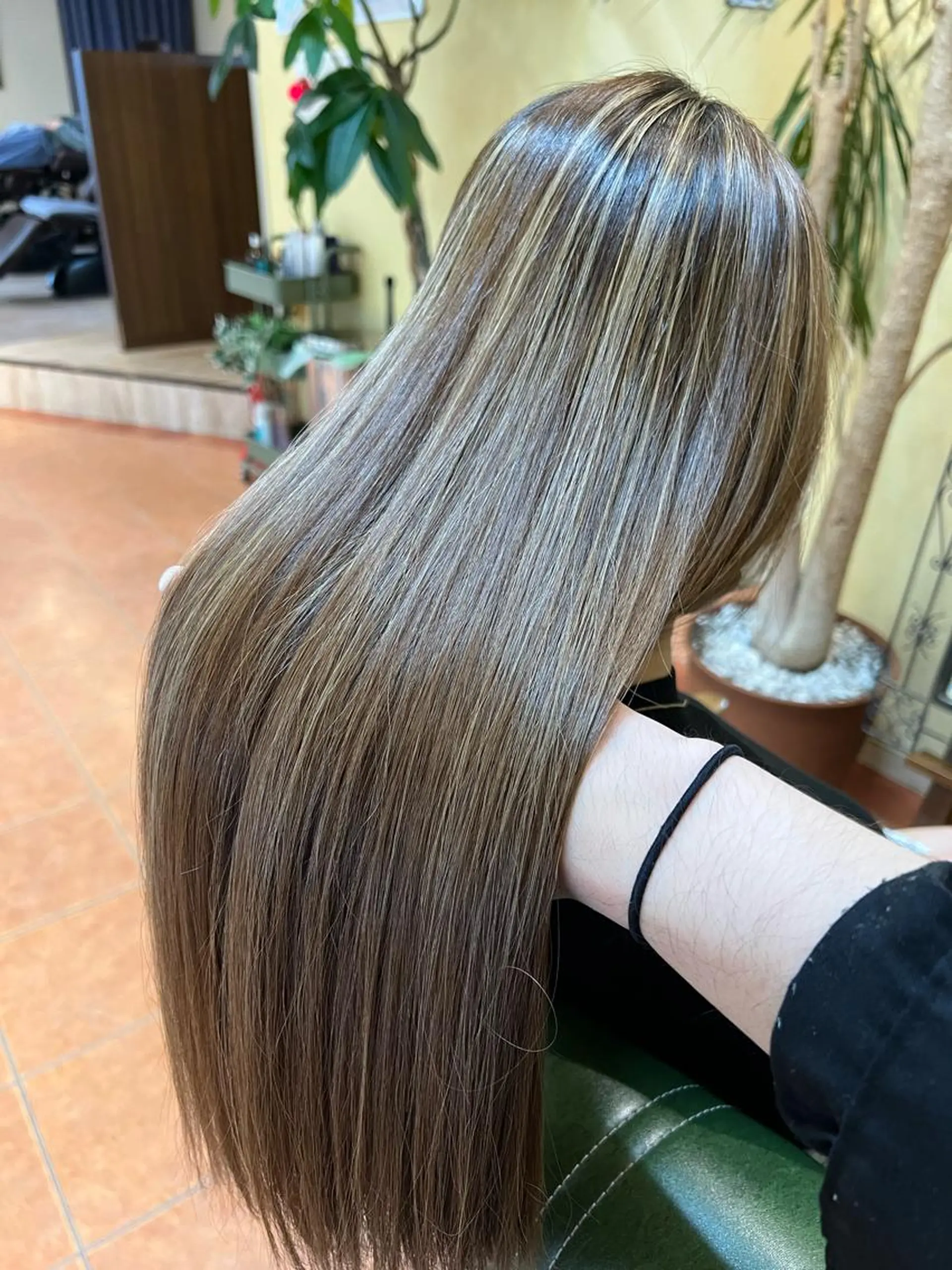 ロング トリートメント 石井 佑樹のヘアスタイル