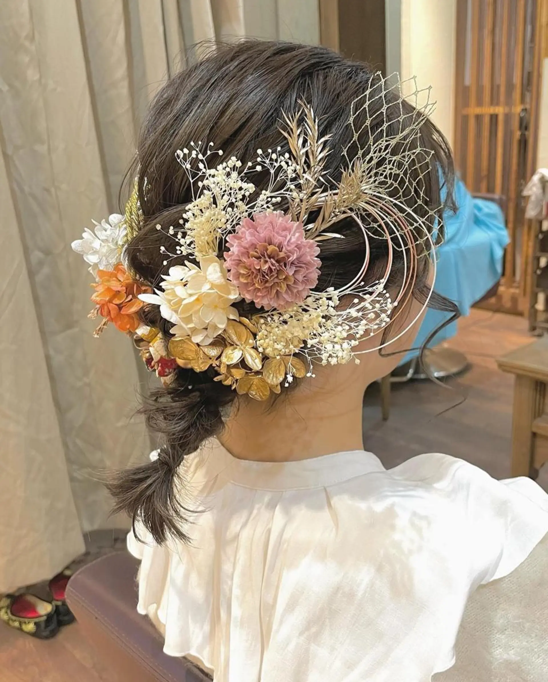 ミディアム カラー パーマ ヘアアレンジ メンズ キッズ ネイル マツエク・マツパ 成人式 子どものヘアアレンジ 成人式 成人式 🫧垢抜けヘア🫧 SHIORIのヘアスタイル