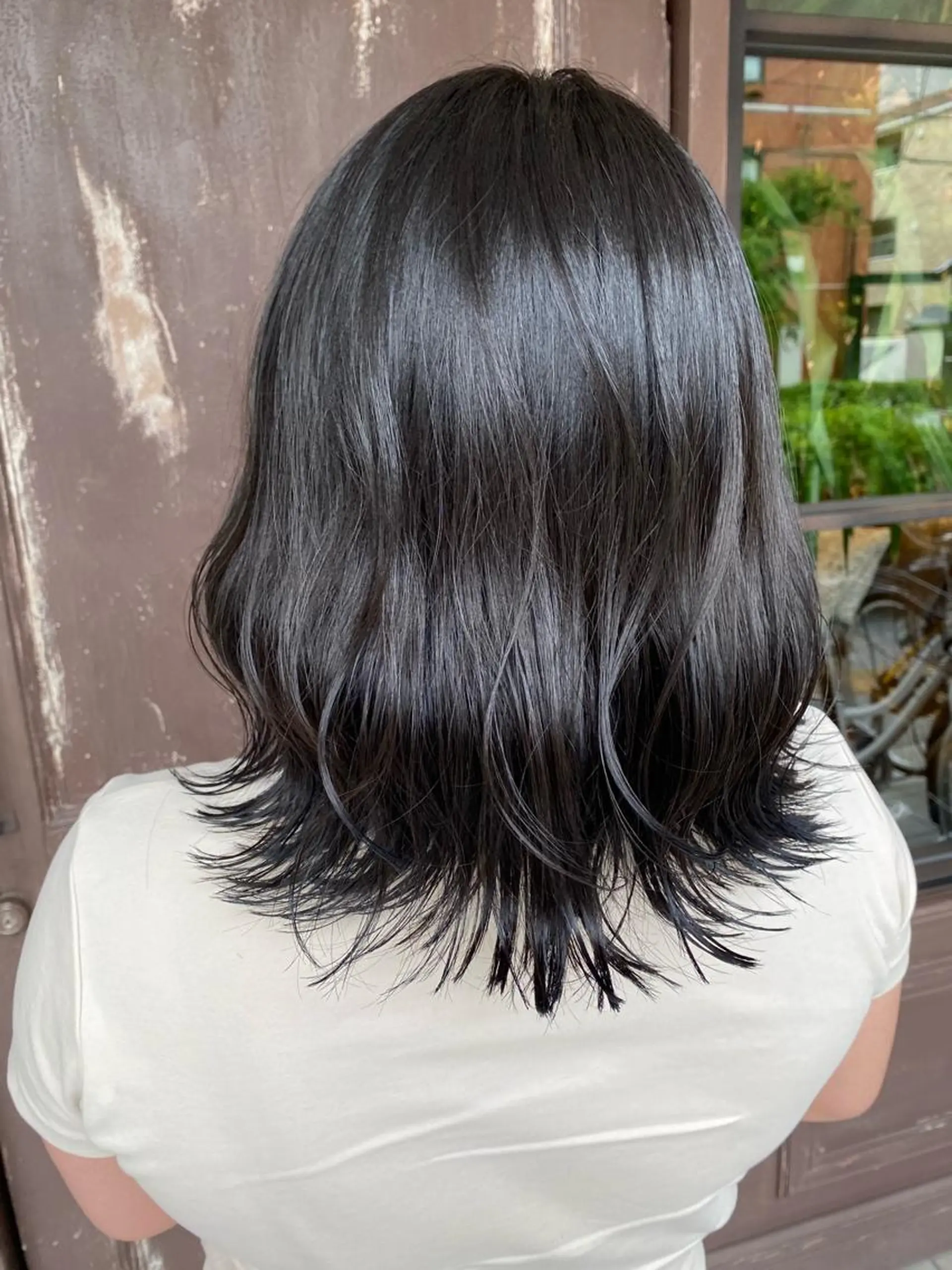 ミディアム カラー ダークグレー ダークグレージュ グレージュ 川越 輝梨奈のヘアスタイル