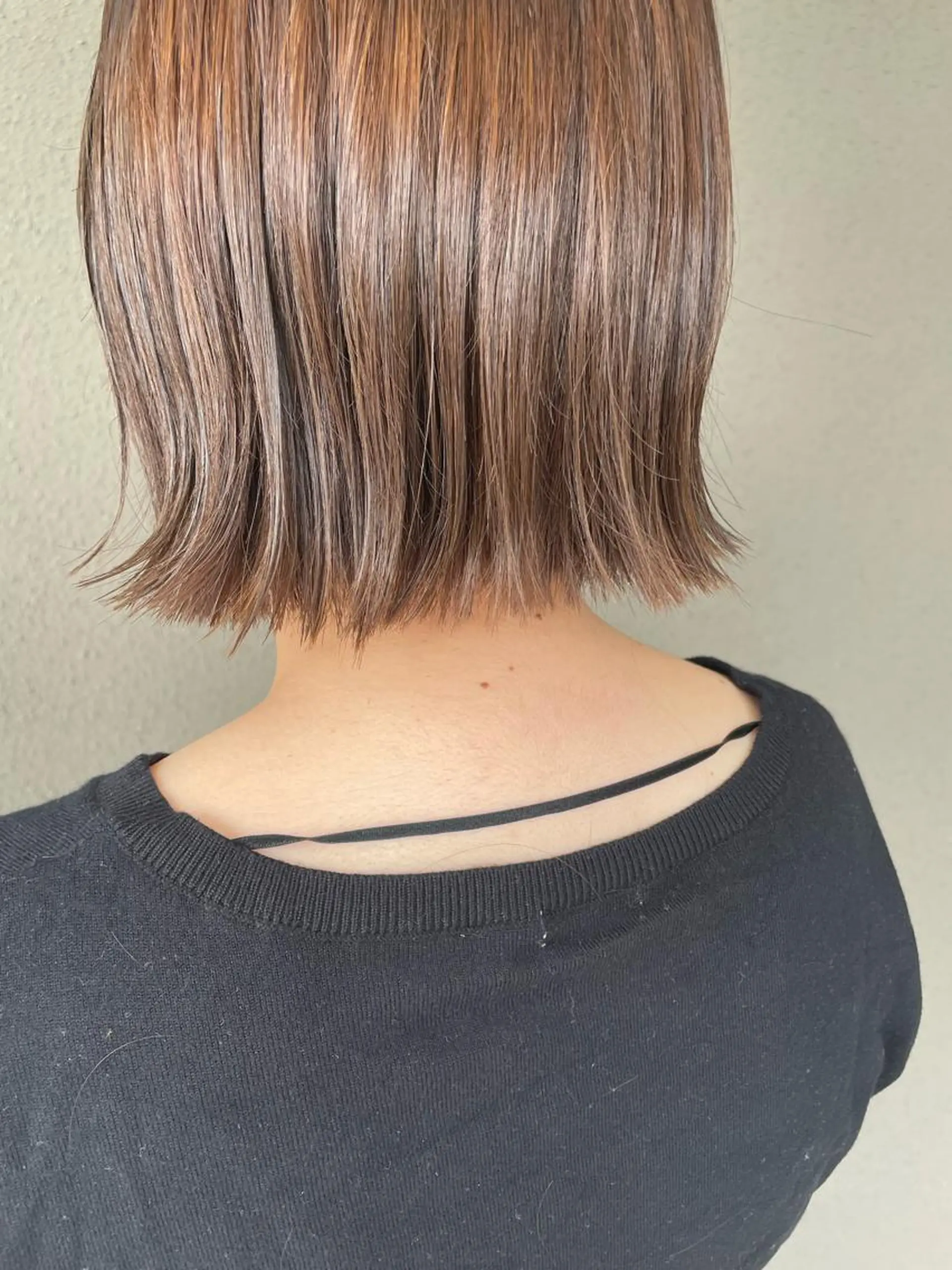 ショート カラー 切りっぱなしボブ ボブ カット ヘアカラー hair'sBEAU LiEn所属・山本 愛永のヘアスタイル