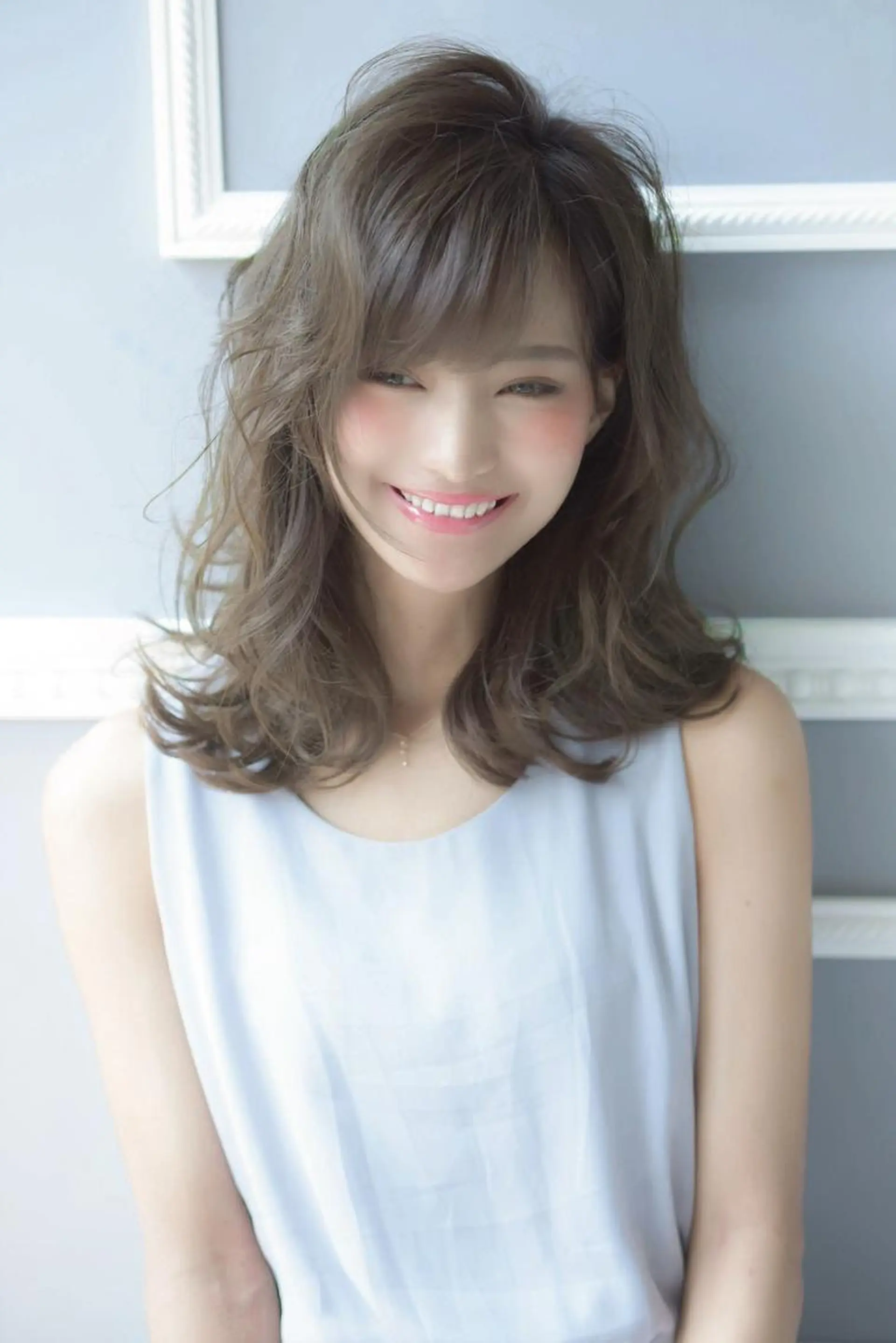 セミロング マーブル東京 三軒茶屋 美容室のヘアスタイル