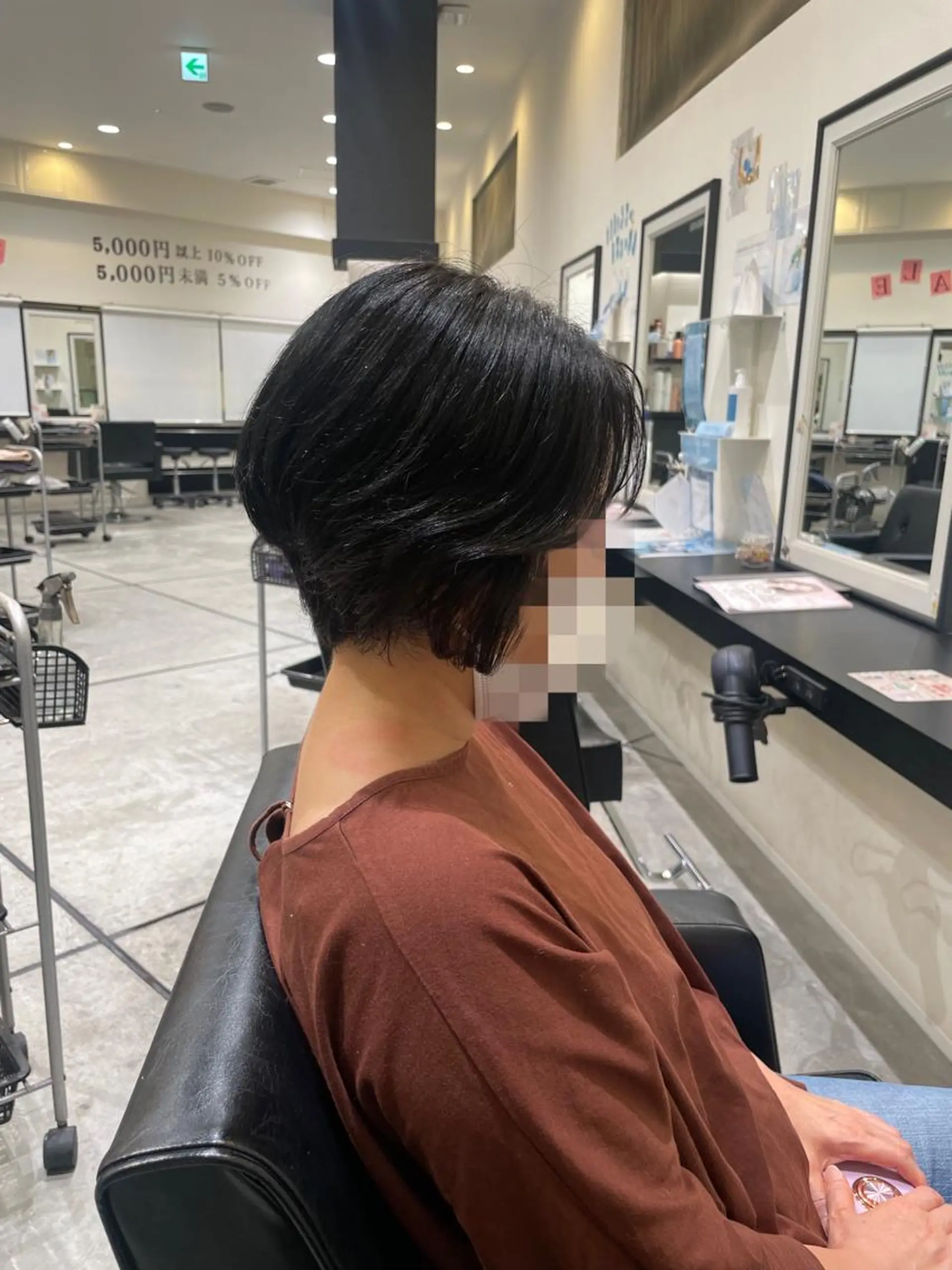 ショート MOURI CHISATOのヘアスタイル