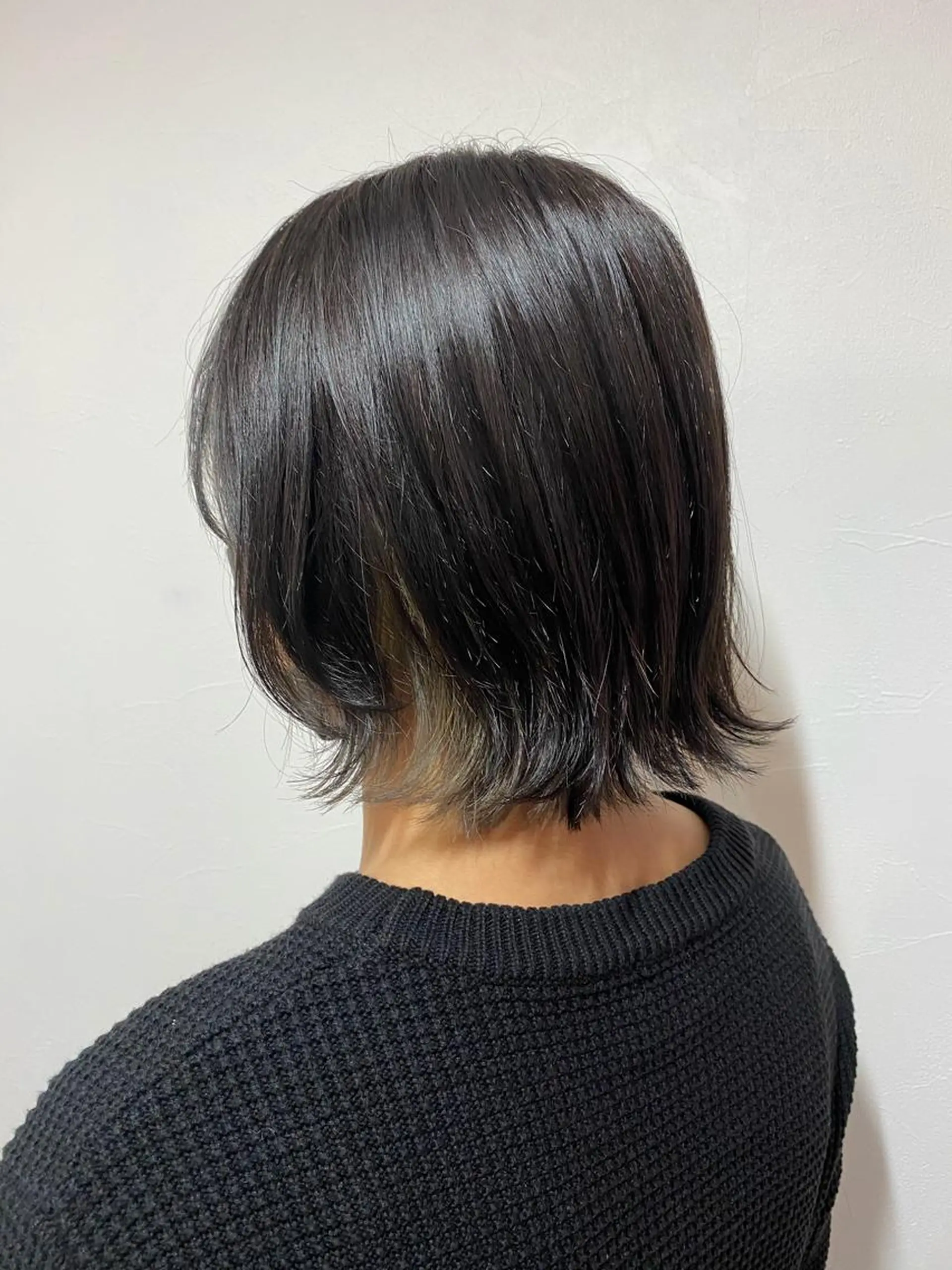 ショート カラー ヘアアレンジ 切りっぱなしボブ インナーカラー ボブ 🧶ブリーチカラー TERU🧶のヘアスタイル