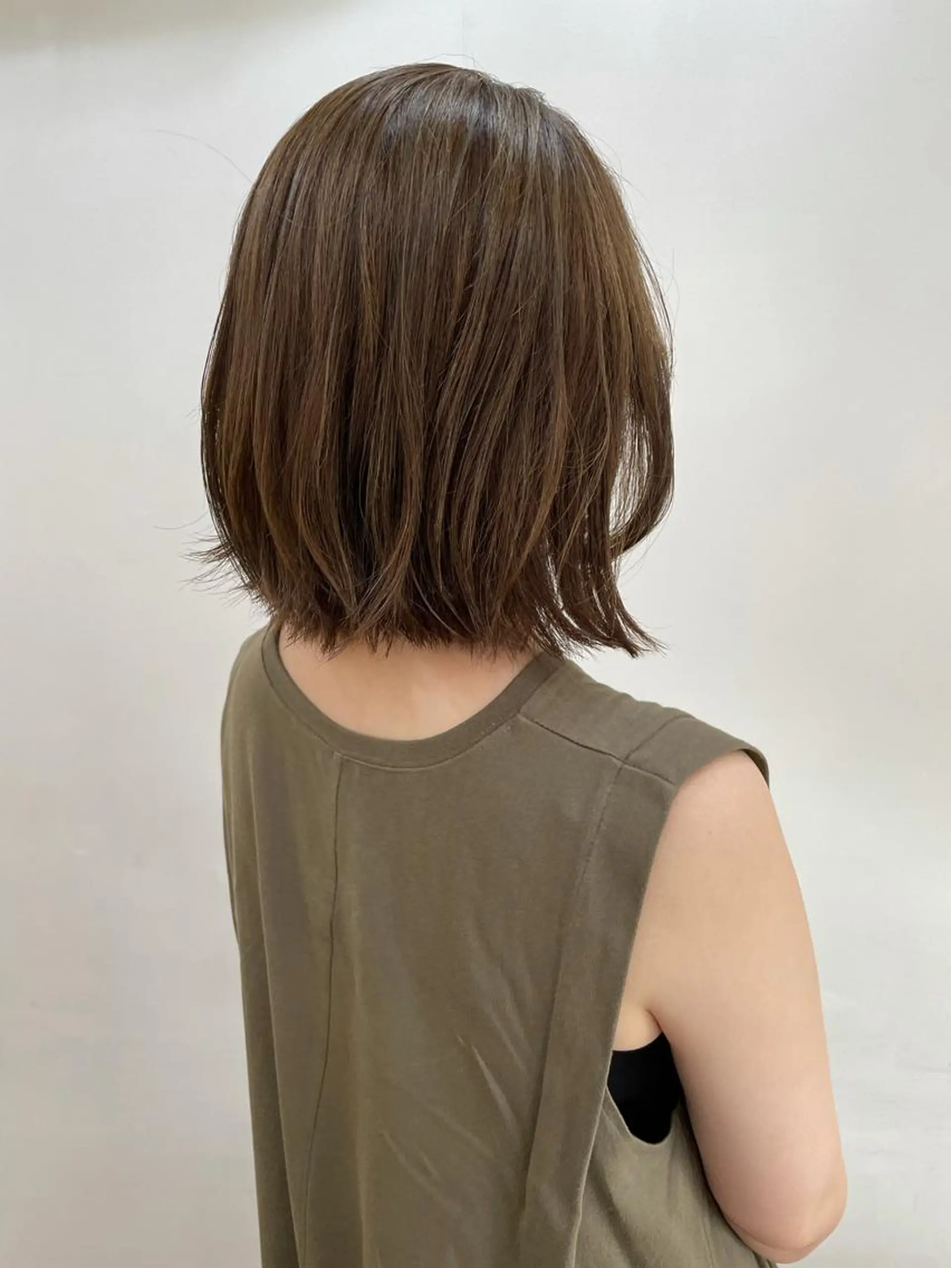 ミディアム カラー あずまぐち めぐみのヘアスタイル