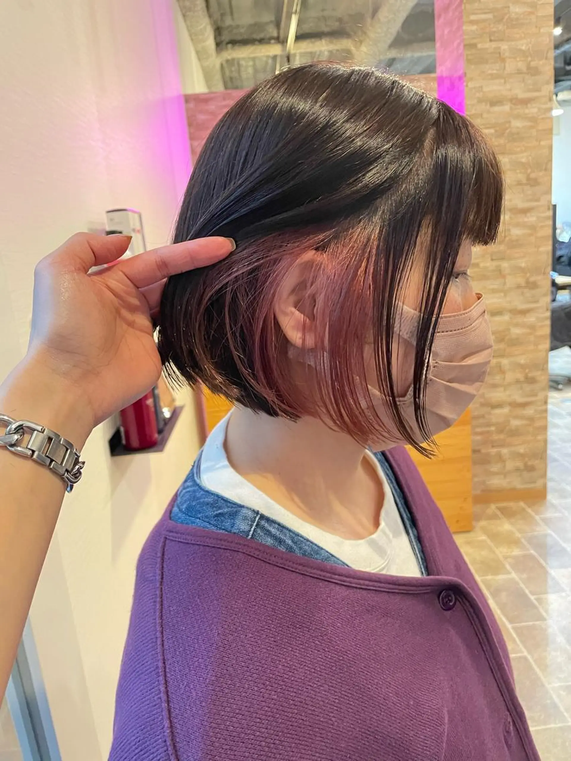 ミディアム カラー ブラウンカラー ダークブラウン ピンクカラー ヘアカラー STAR RIVER所属・YUI/ ブリーチカラー🌷のヘアスタイル