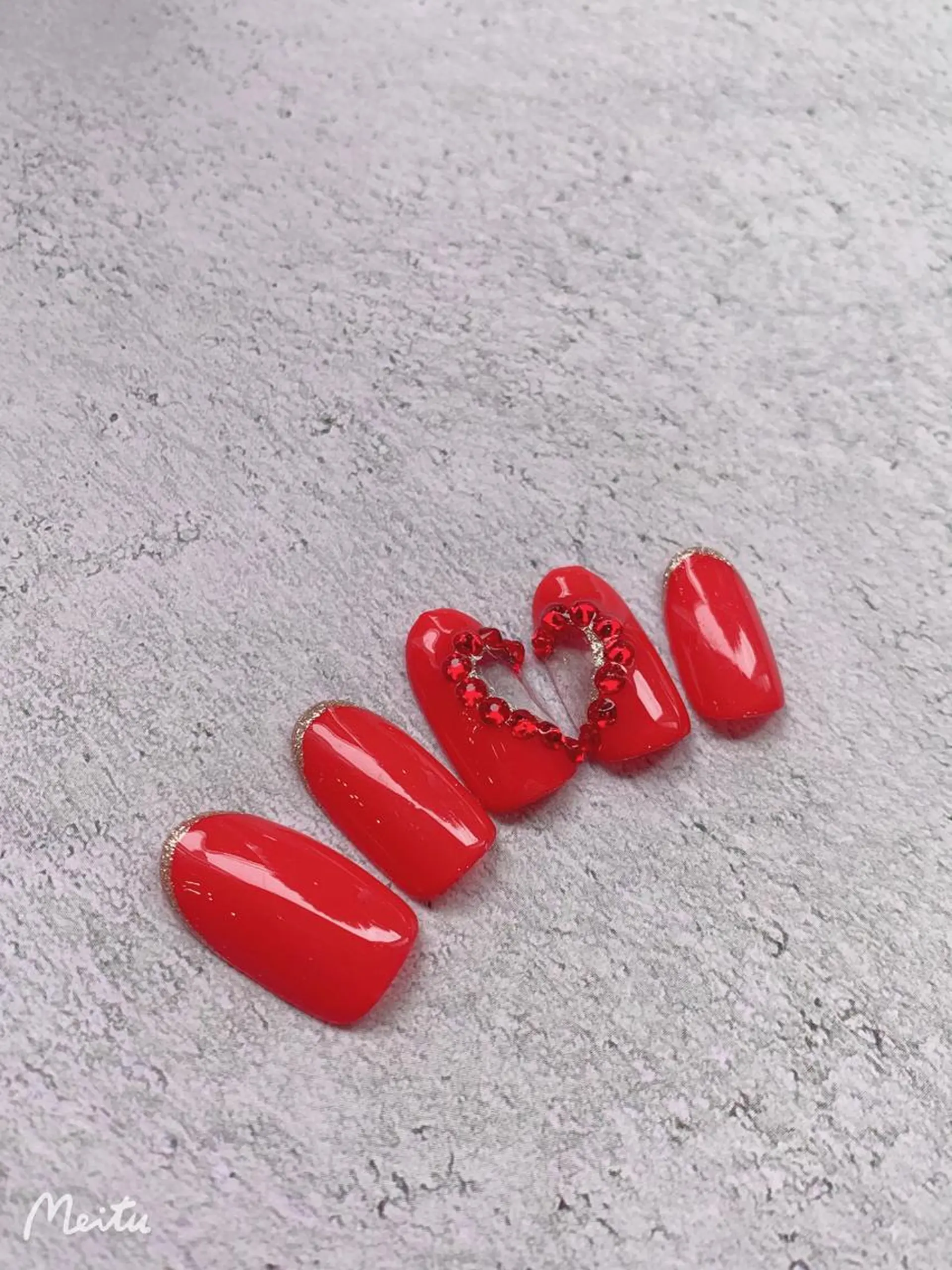 ネイル nail atelier  new moon所属・森 貴子のネイルデザイン