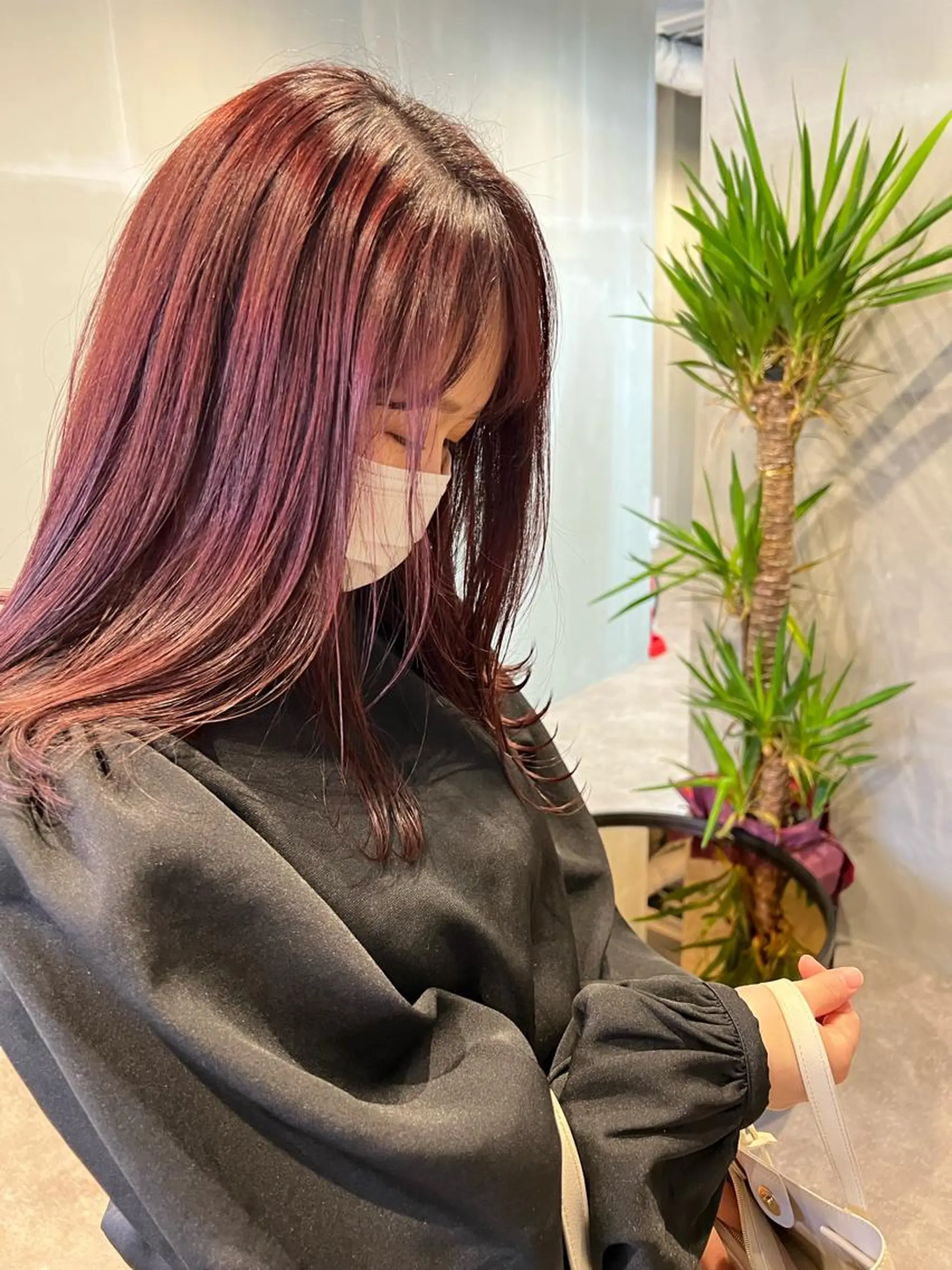 セミロング パープルカラー カット ヘアカラー トリートメント S.BROOM SAYAKA⭐︎のヘアスタイル