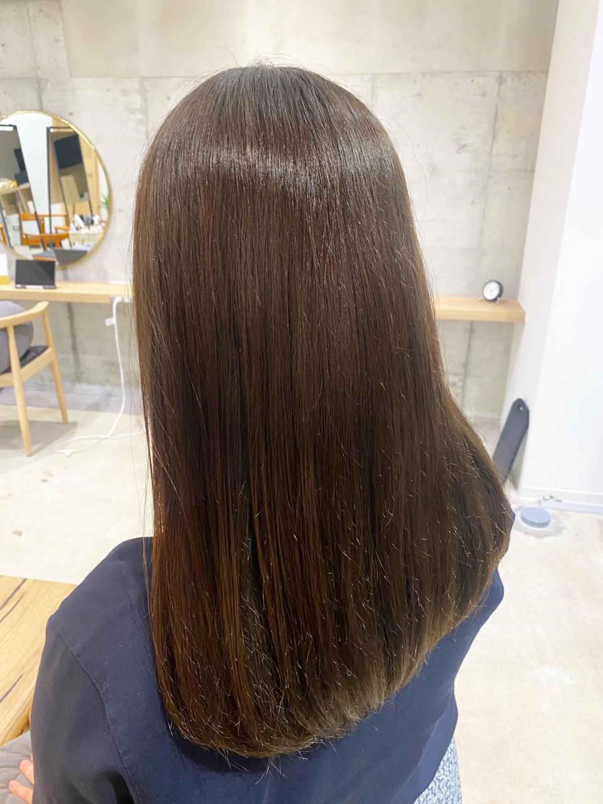 セミロング カラー ベージュカラー ブラウンカラー fumi🪞血色感 アップ艶カラーのヘアスタイル