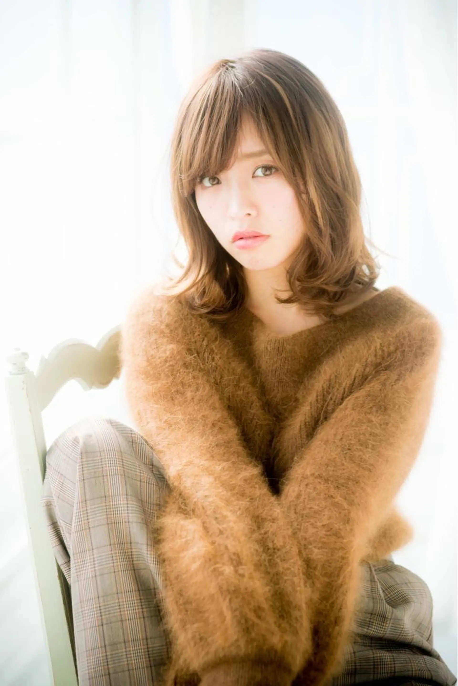 セミロング カラー イルミナカラー 小顔カット カット トリートメント 戸津川 隆人のヘアスタイル