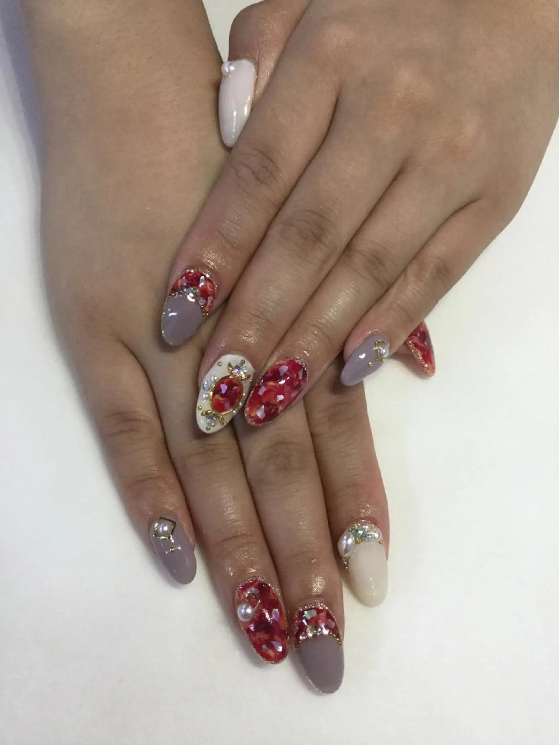 ネイル 💎🐰 saki. m 🐰💎のネイルデザイン