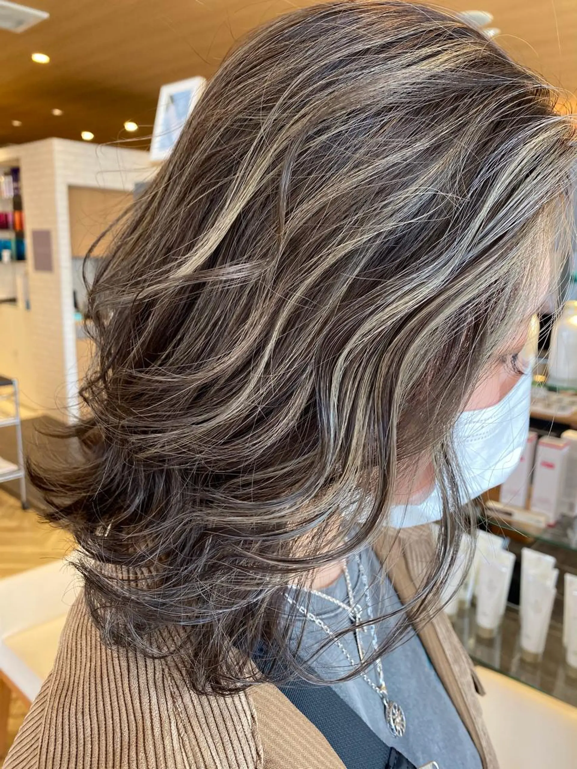 ミディアム カラー Gain池下 レディースのヘアスタイル