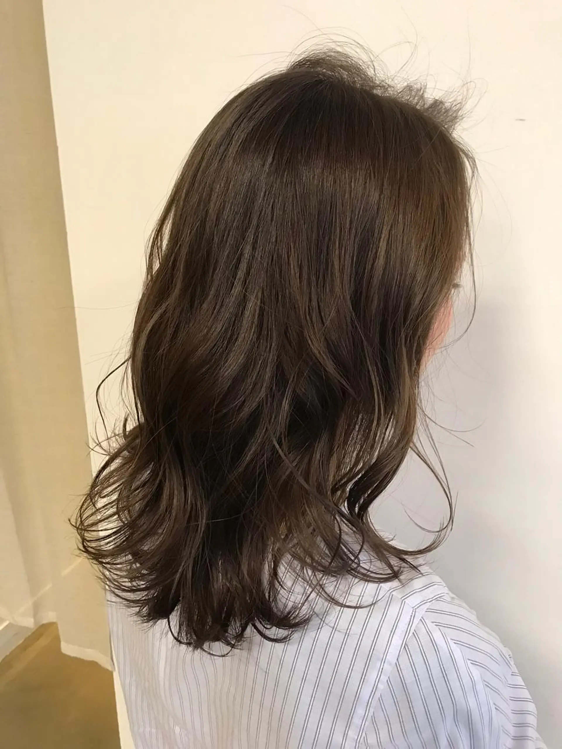 セミロング カラー ヘアカラー デザインカラー🌈 高木リョウのヘアスタイル