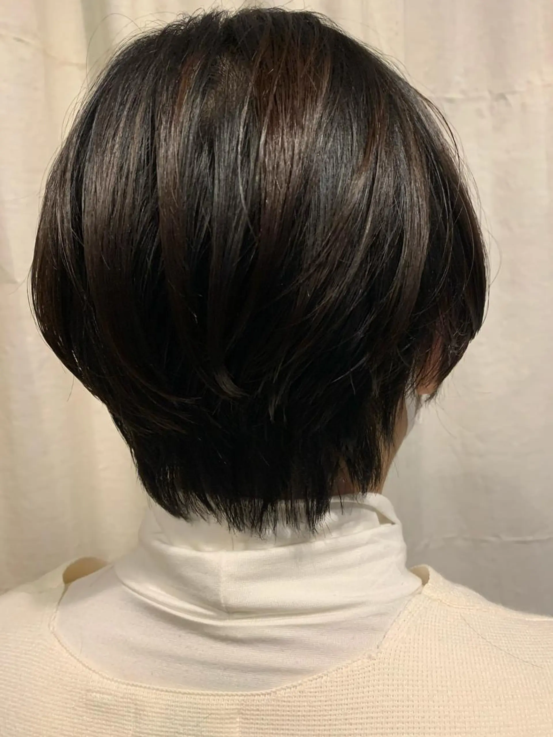 ショート Asti blanche所属・ブリーチなしWカラー /地毛風/小林凪沙のヘアスタイル