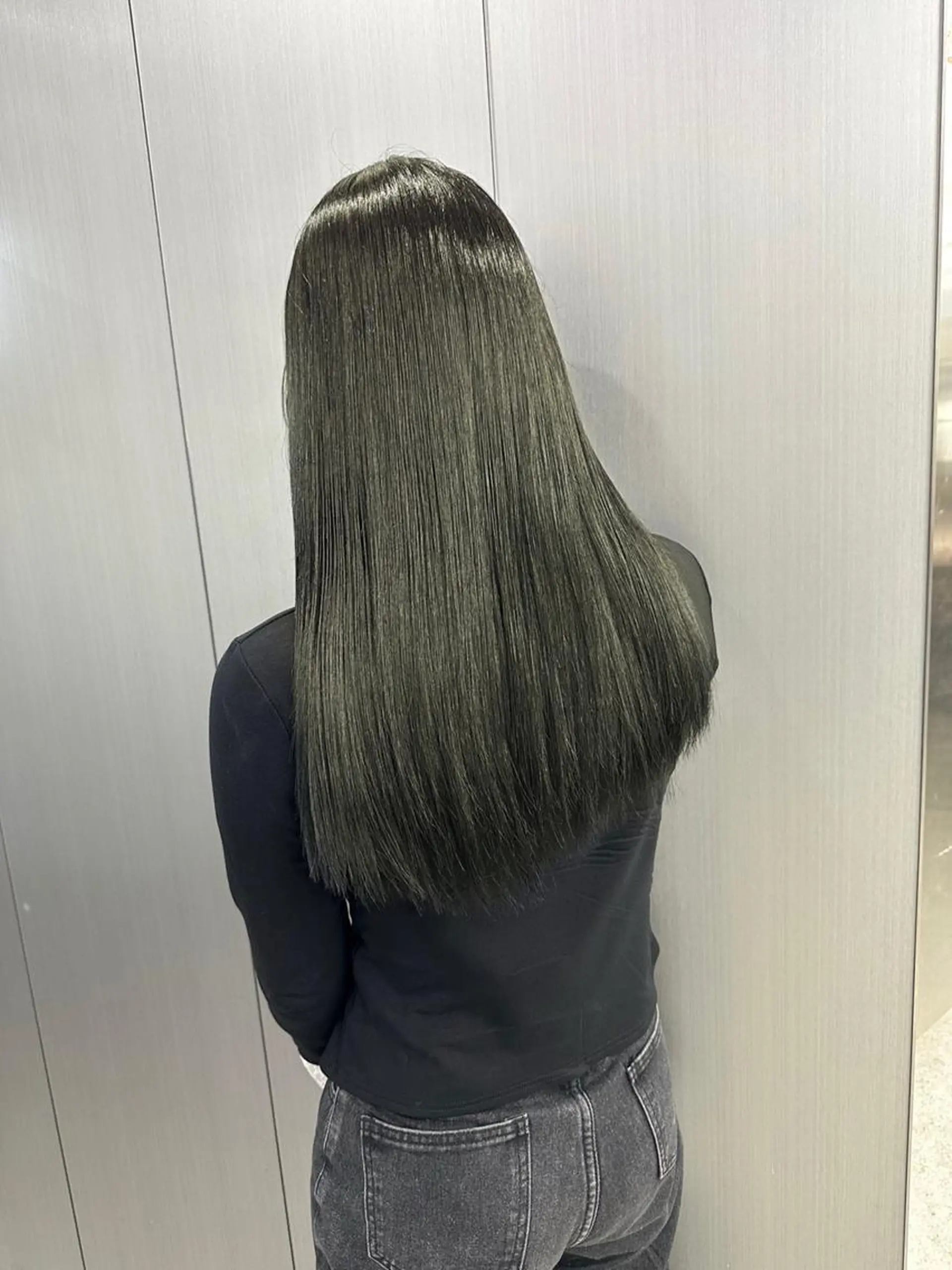 カラー セミロング トリートメント くすみミルクティー／ ブラウン🪡TOWAのヘアスタイル